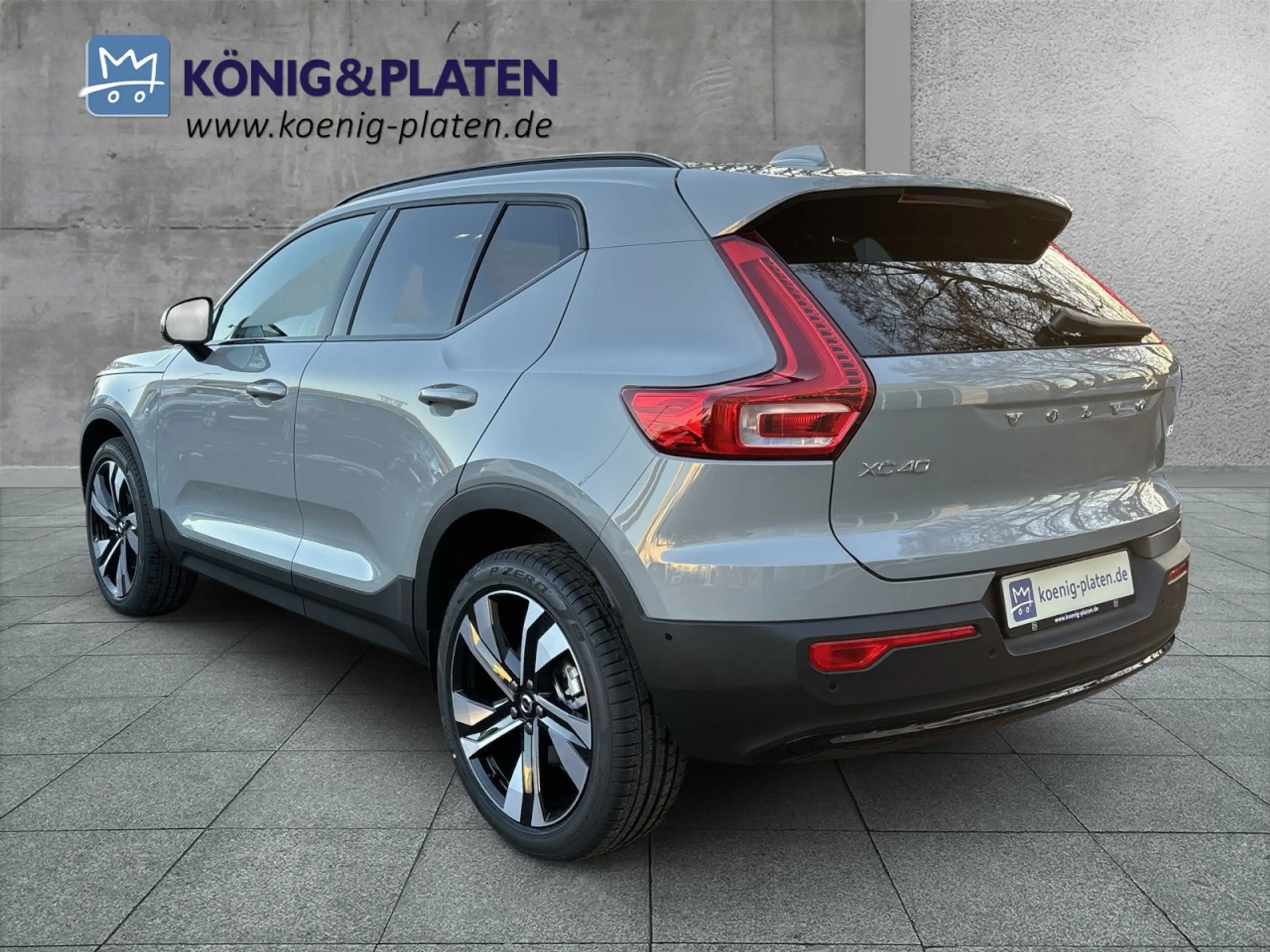Volvo XC40 B4 2WD Ultra Dark (EURO 6e) Klima Rückfahrkamera — photo 4