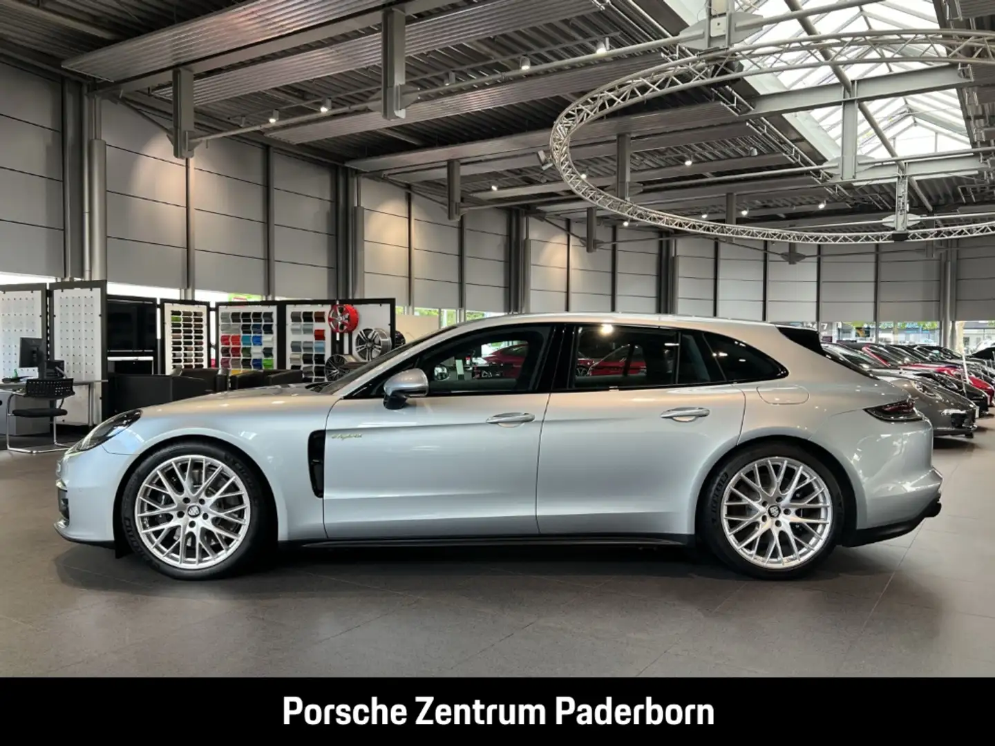 Porsche Panamera 4S E-Hybrid Sport Turismo Surround-View Argent - 2