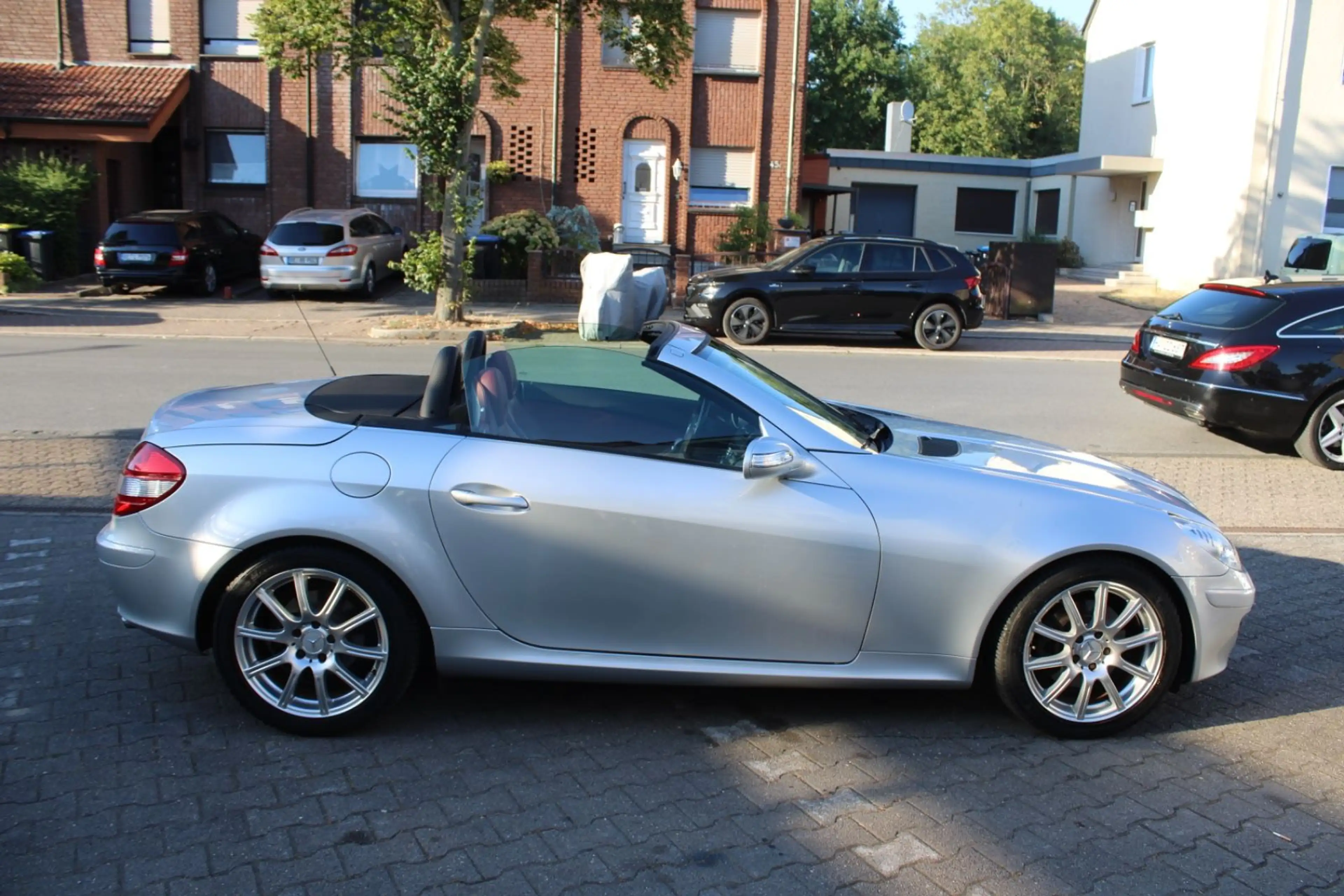 Mercedes-Benz SLK 280 *AUTOMATIK*AIRSCARF*KLIMA*LEDER*XENON! — photo 3