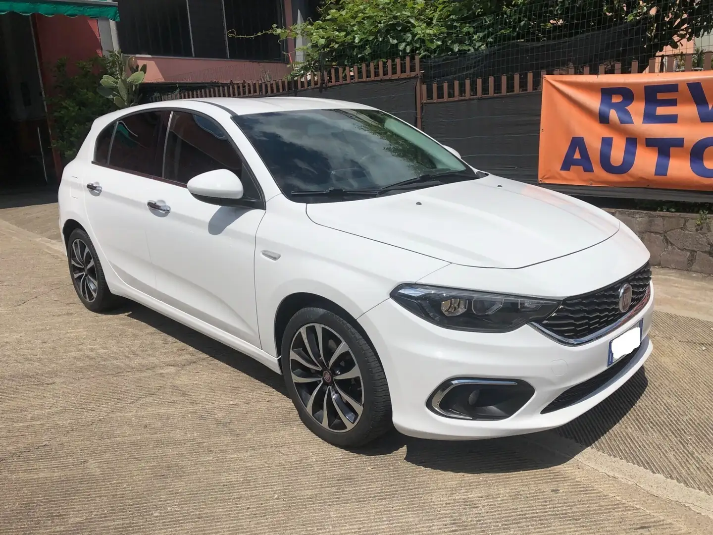 Fiat Tipo 1.4 5 porte Lounge Bianco - 1