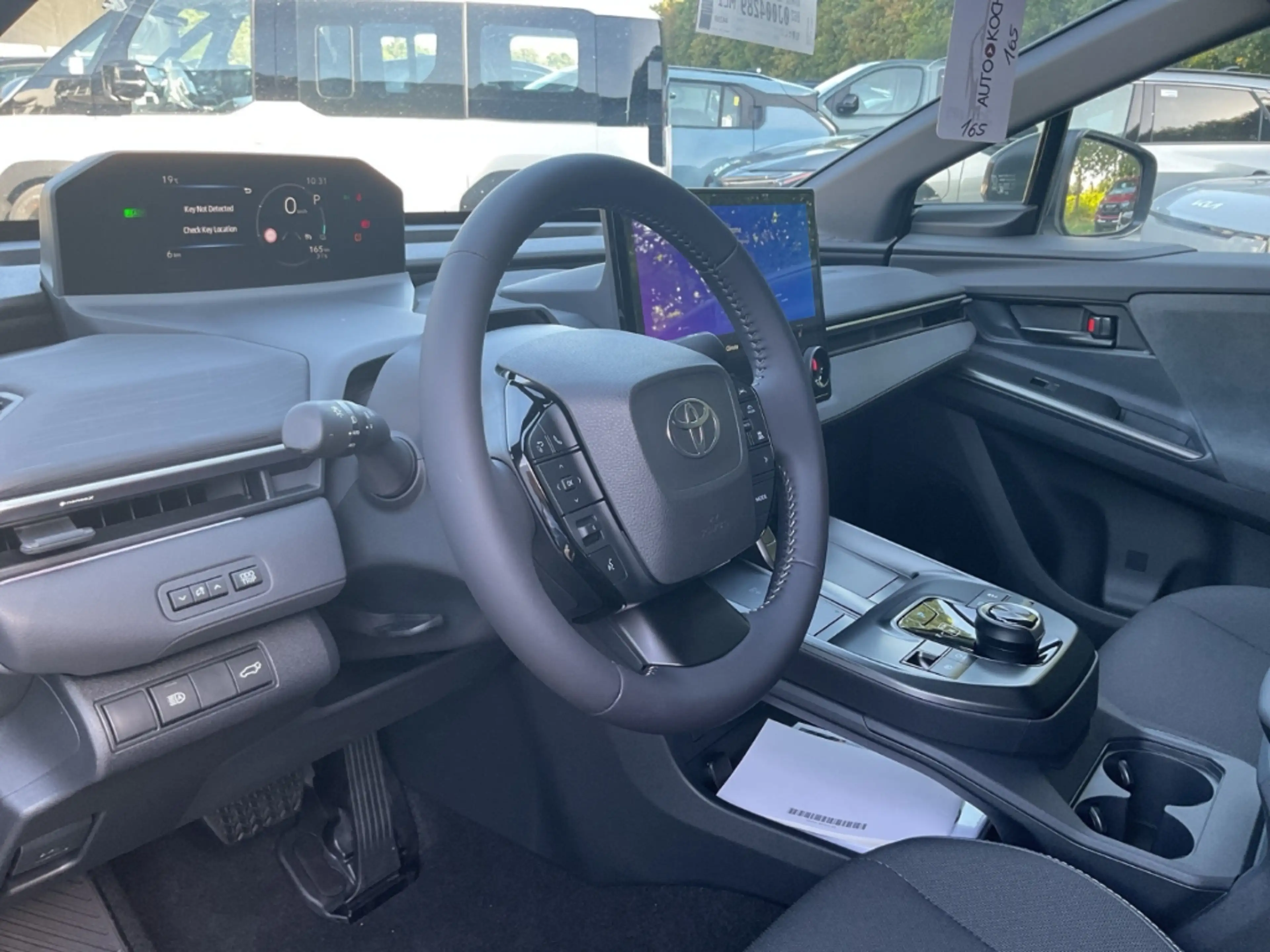 Toyota C-HR+ 165 kW Teamplayer Navi LED ACC El. Heckklappe Appl — photo 9