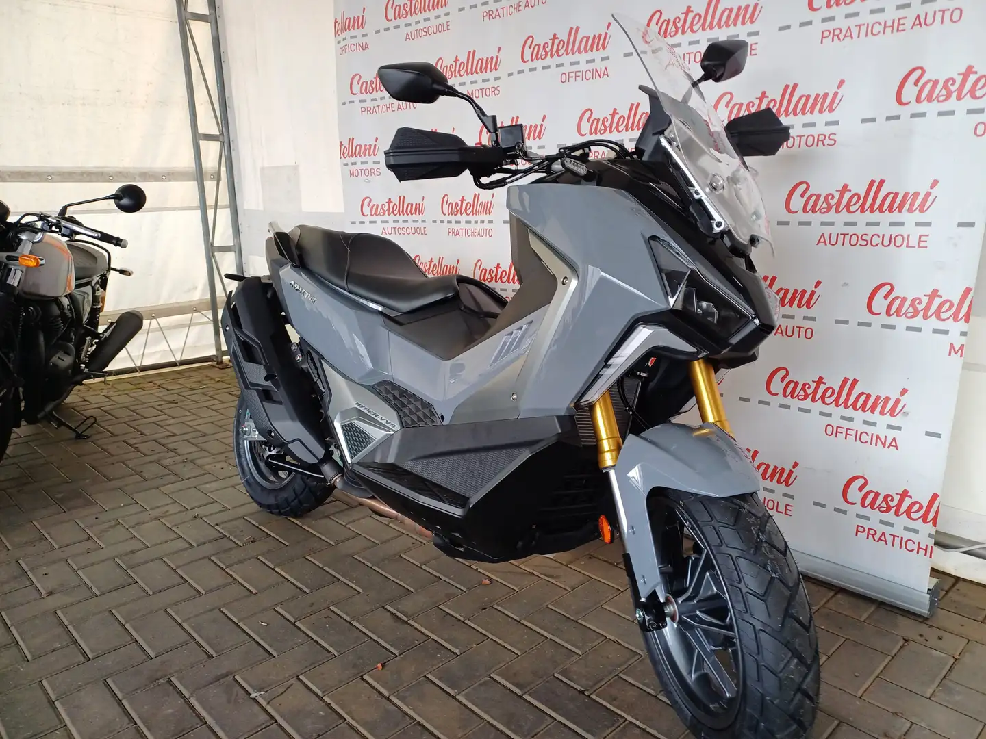 SYM ADX 400 ADX TG 400 GRIGIO NUVOLA Grigio - 2