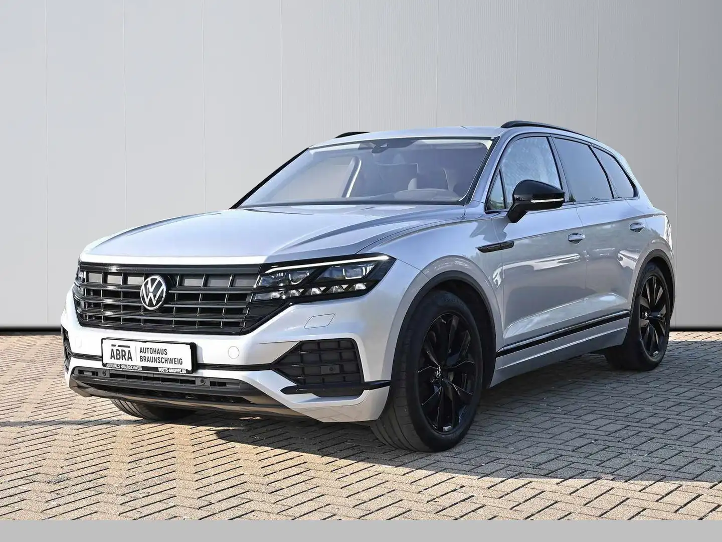Volkswagen Touareg 3.0 TDI Atmosphere IQ.LIGHT+HuD+STHZG+CAM Argent - 1