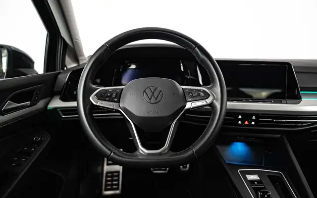 Volkswagen Golf view 11
