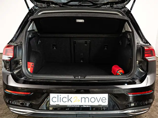 Volkswagen Golf view 6