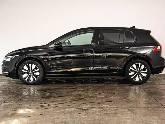 Volkswagen Golf view 2