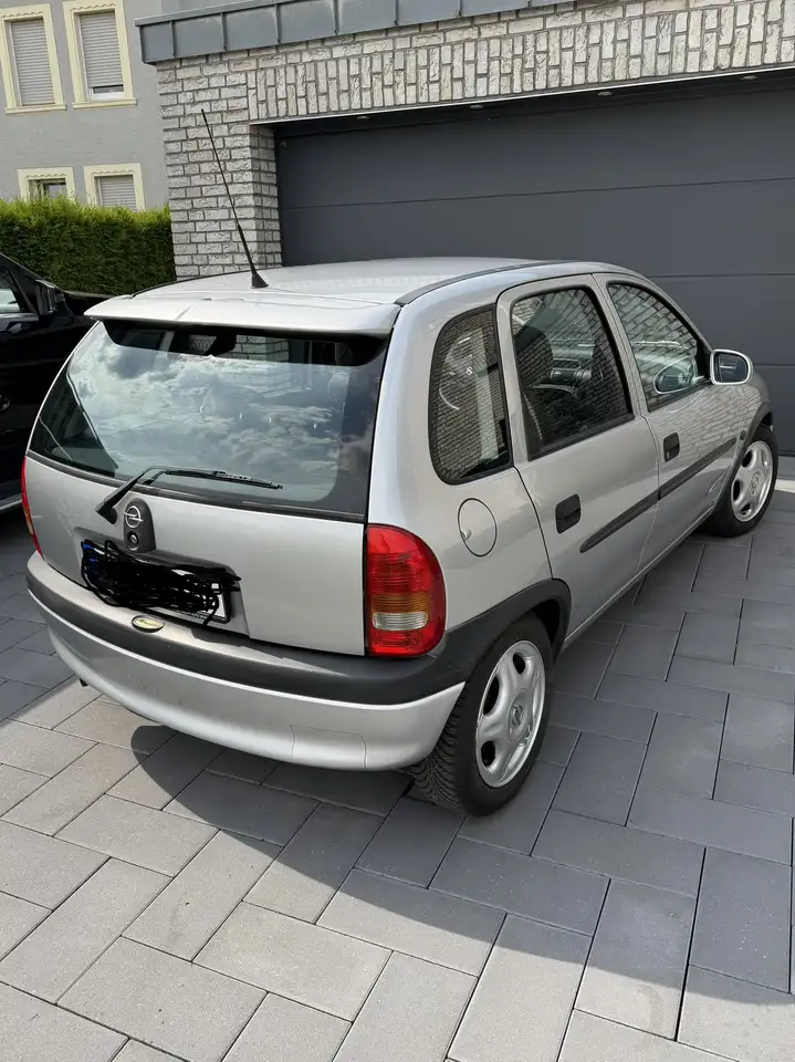 Opel Corsa Edition 100 Cool, foto 3