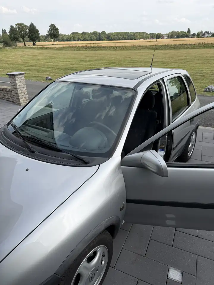 Opel Corsa Edition 100 Cool, foto 2