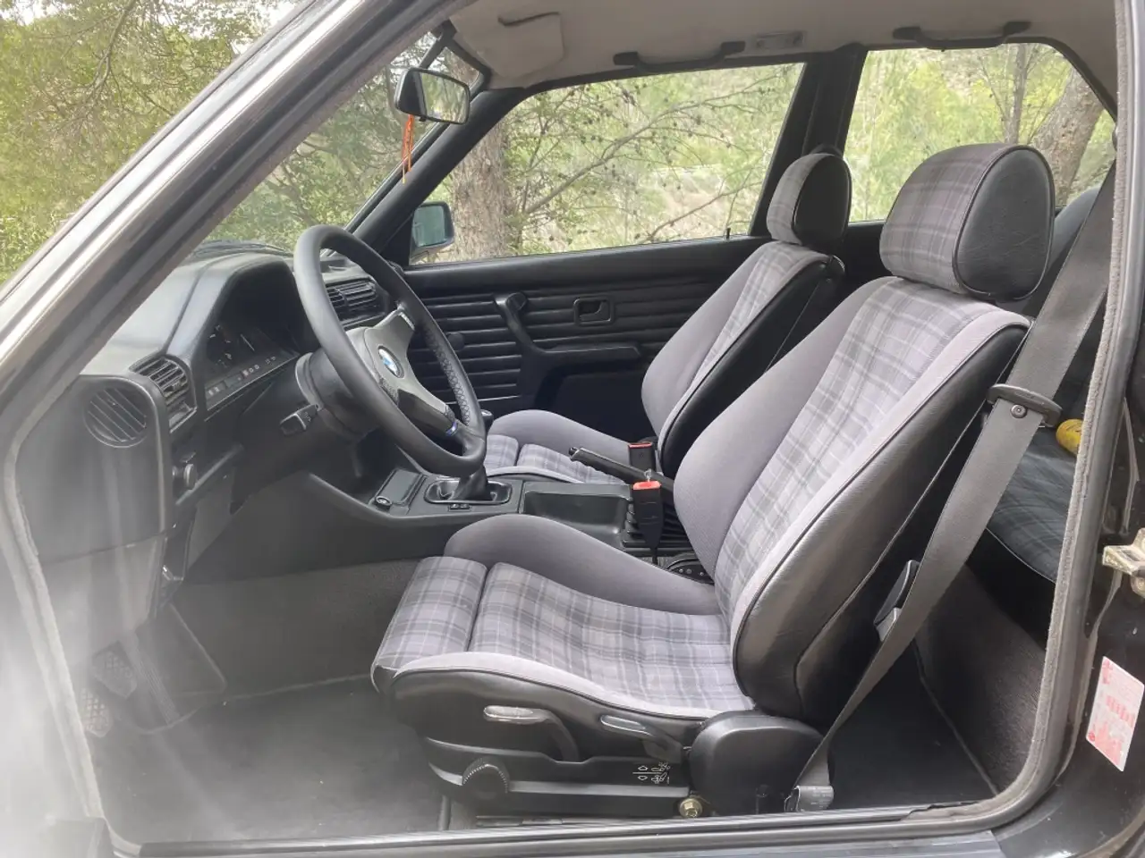 BMW 316i, foto 10