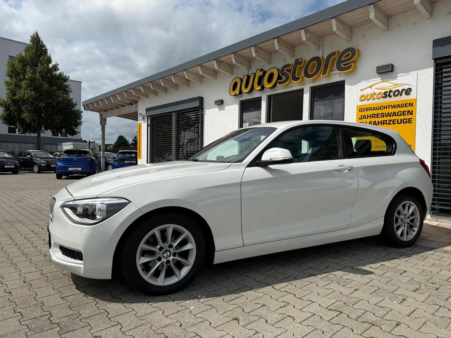 BMW 116 116i 100 kW (136 PS), Schalt. 6-Gang, Heckantrieb Blanc - 1