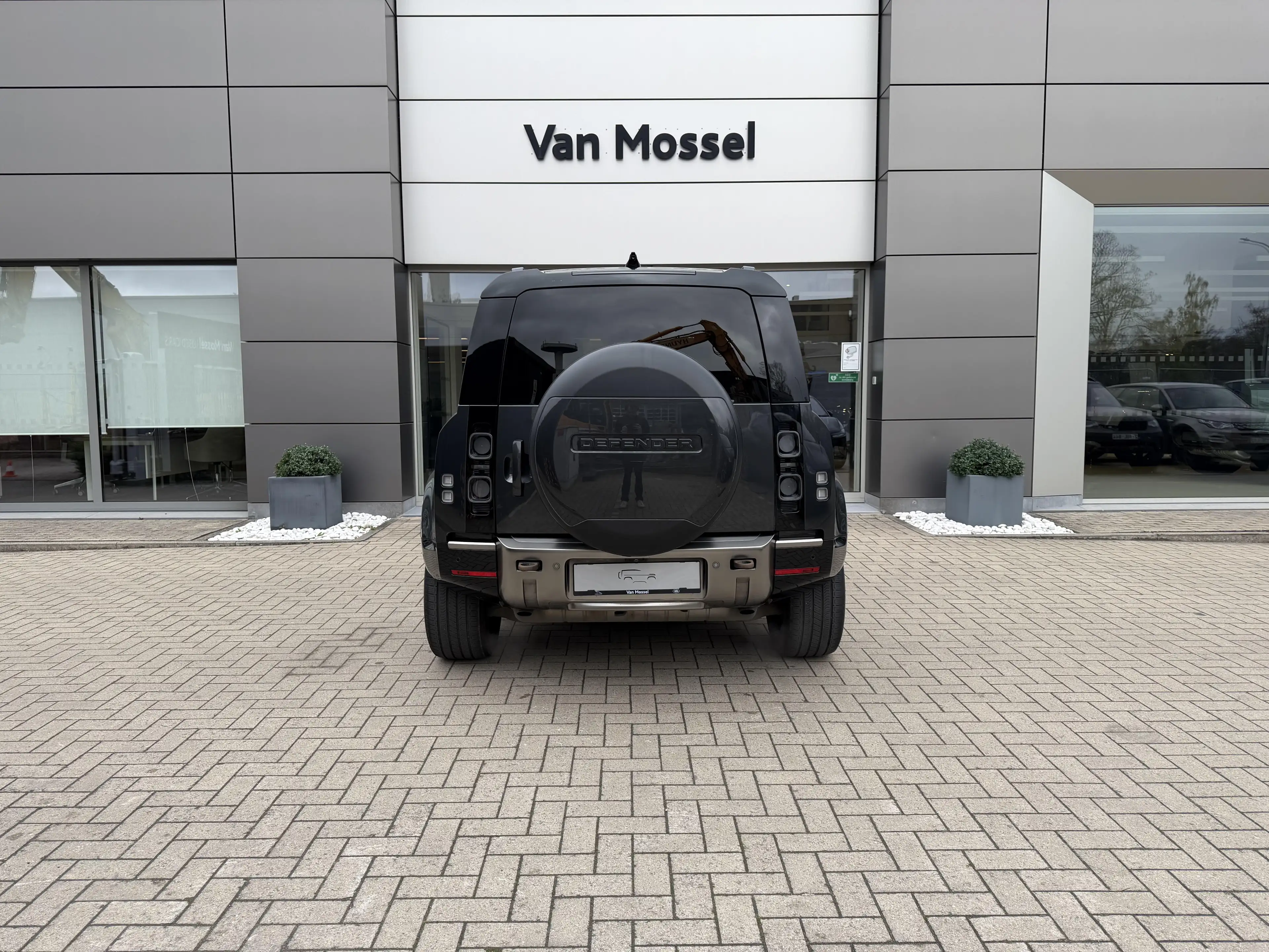 Land Rover Defender P400 XS Edition FULL!!| Trekh | Luchtvering | Meri — photo 8
