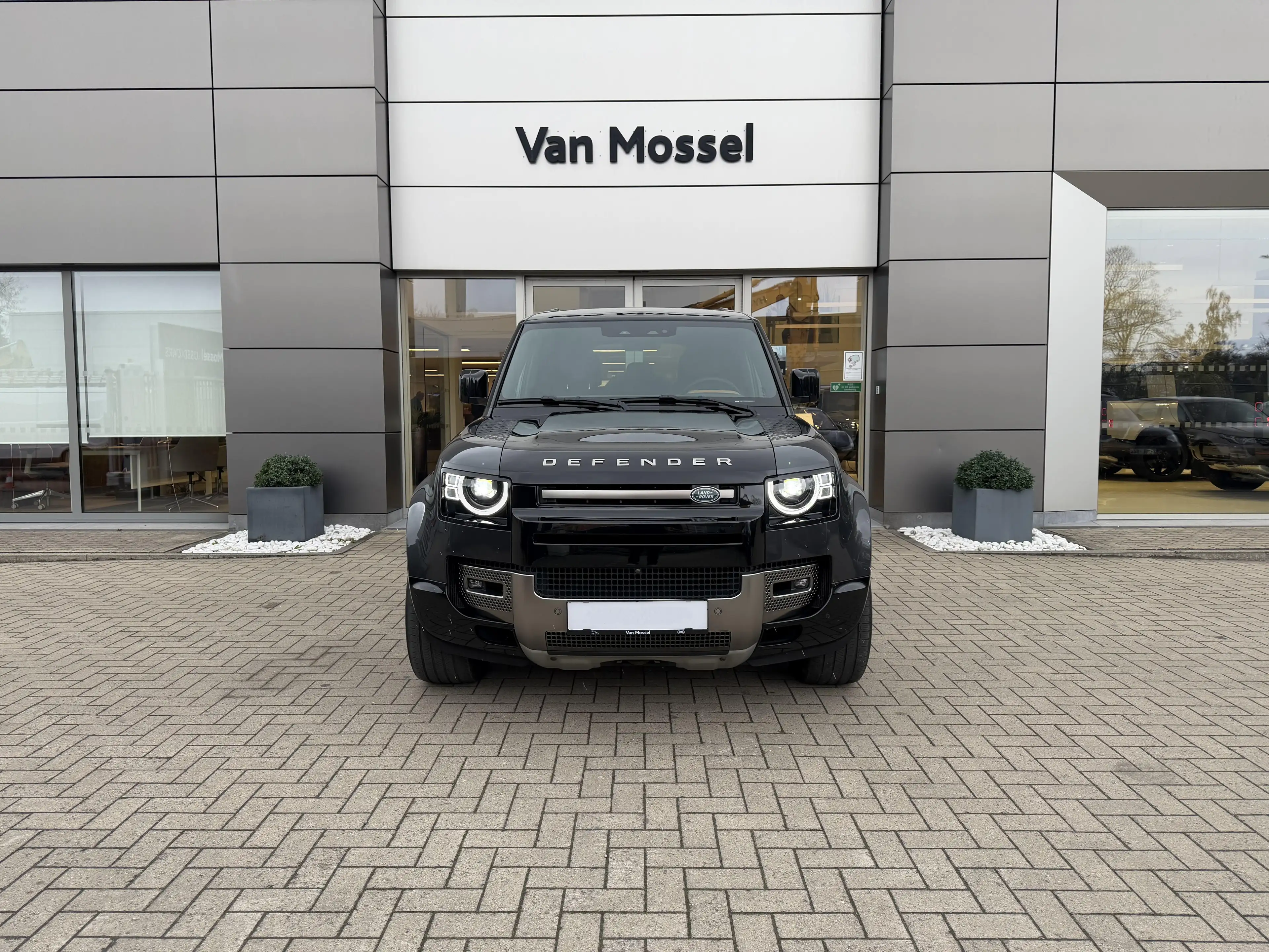 Land Rover Defender P400 XS Edition FULL!!| Trekh | Luchtvering | Meri — photo 2