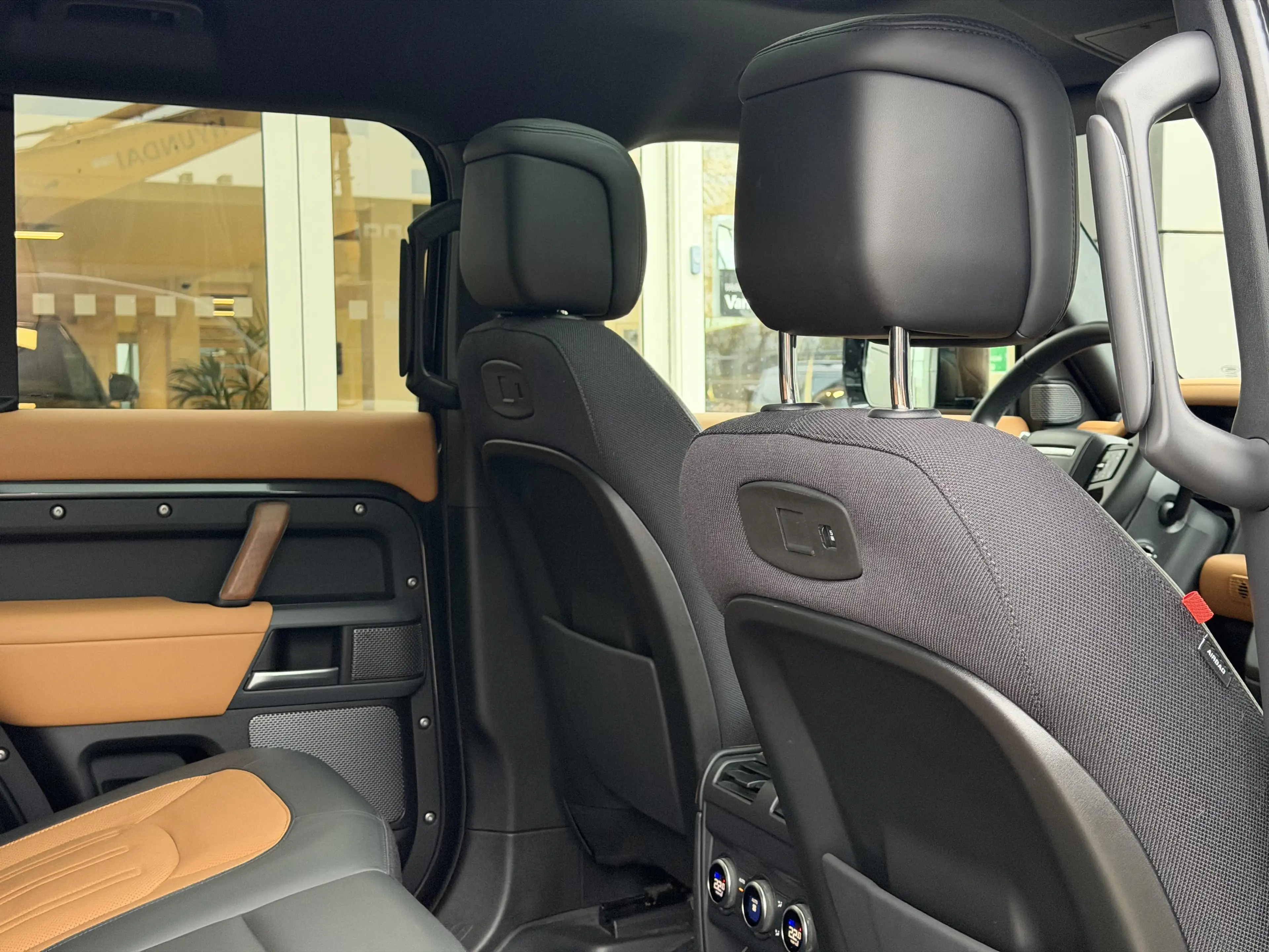 Land Rover Defender P400 XS Edition FULL!!| Trekh | Luchtvering | Meri — photo 12