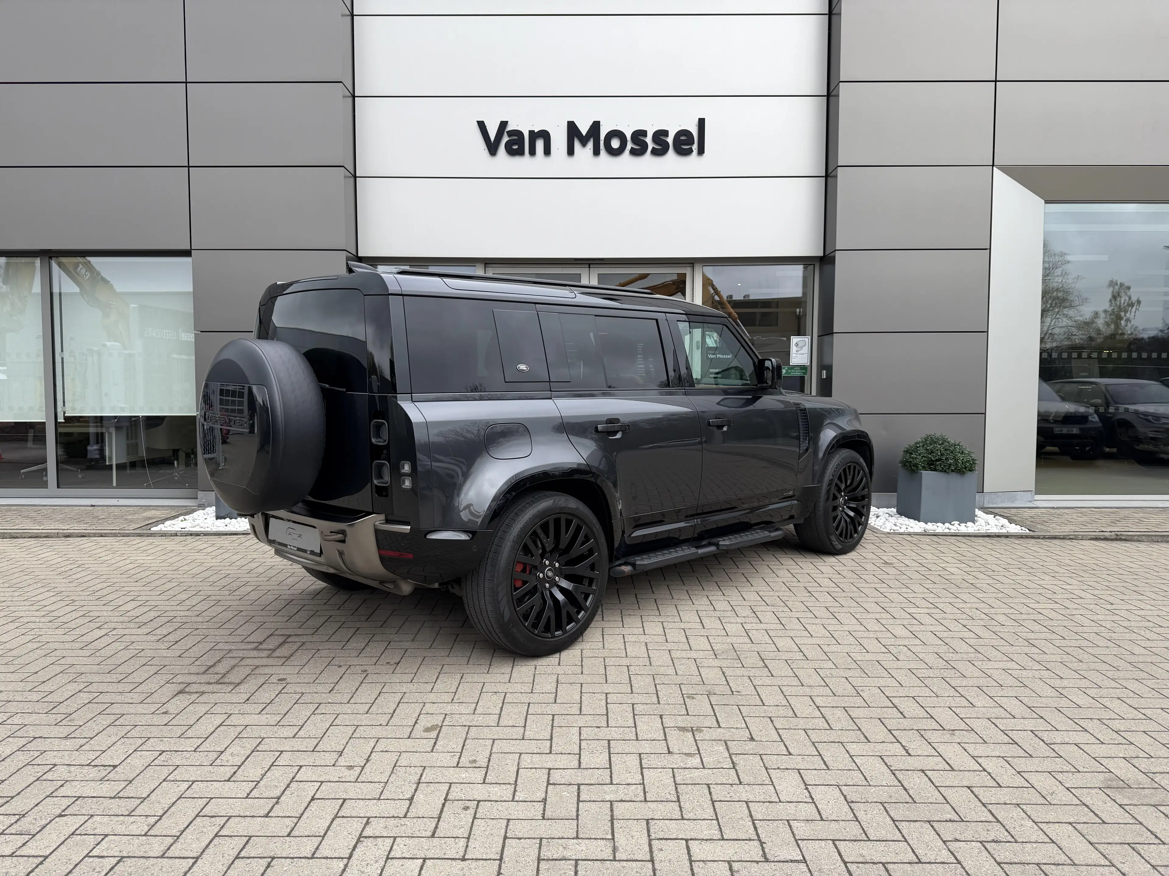 Land Rover Defender P400 XS Edition FULL!!| Trekh | Luchtvering | Meri — photo 7