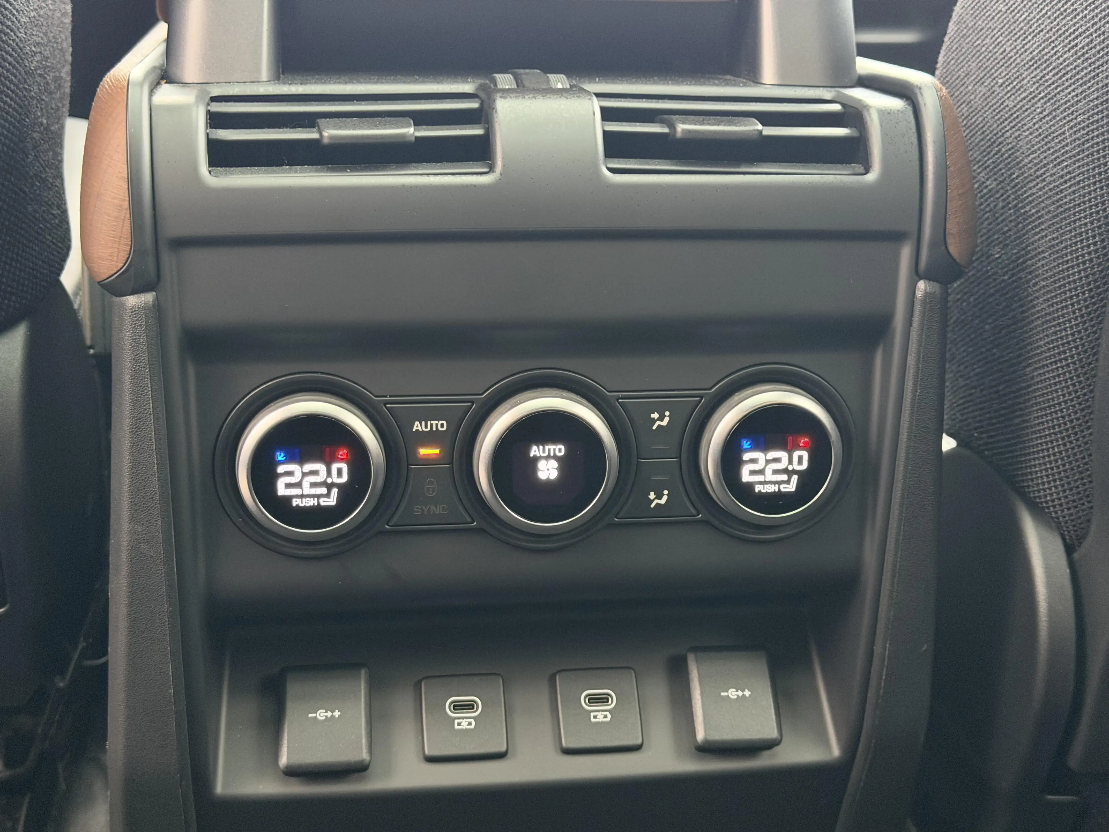 Land Rover Defender P400 XS Edition FULL!!| Trekh | Luchtvering | Meri — photo 14