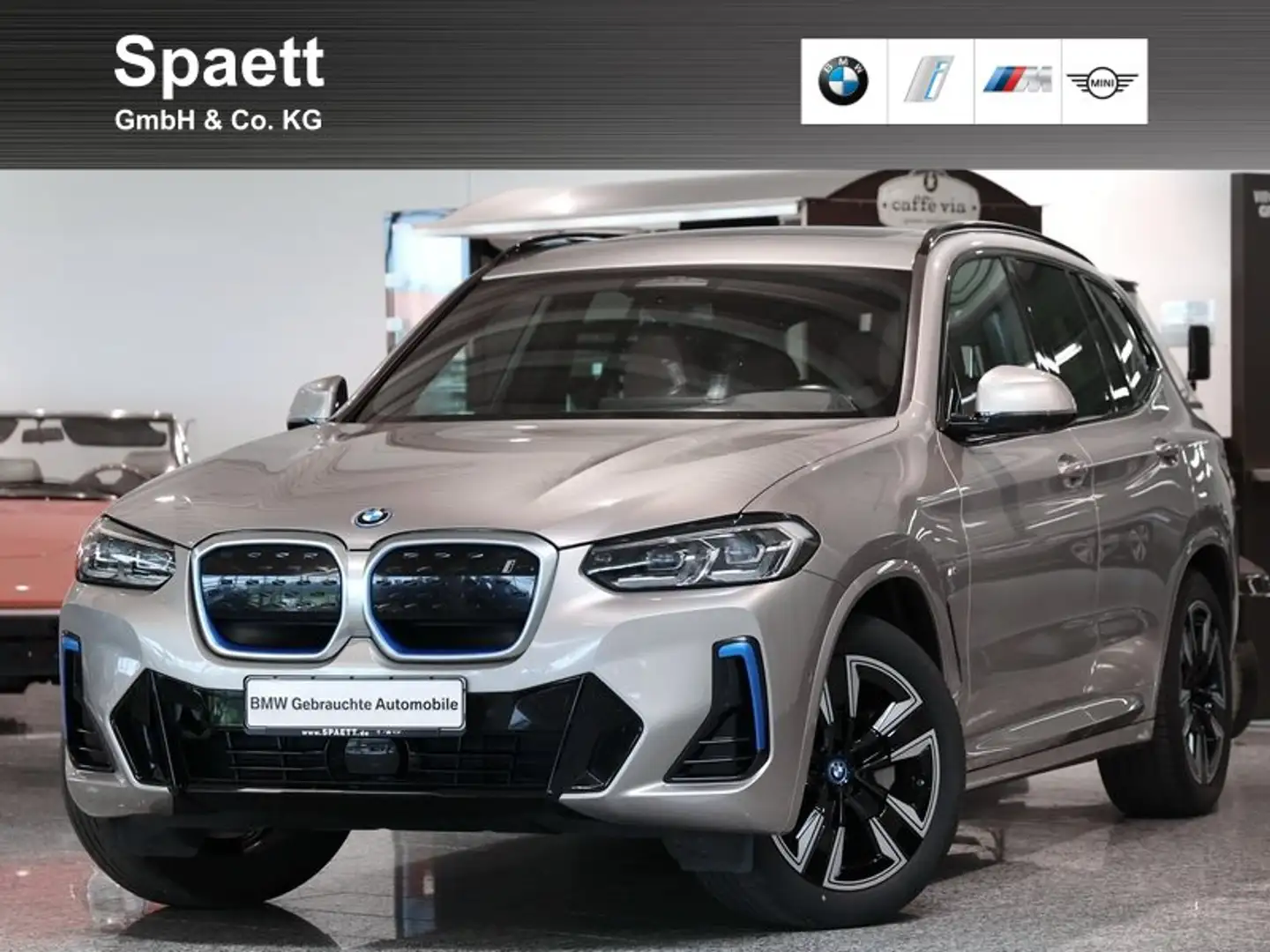 BMW iX3 M Sport Adp.LED AHK DrivAssProf. RFK Silber - 1