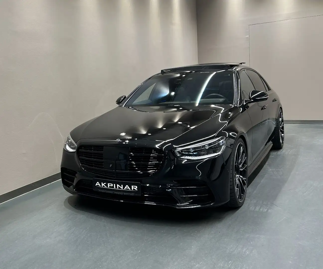 Mercedes-Benz S 580 S580 4MATIC L *AMG LINE*BLACK PAKET*22"*PANO* Černá - 2