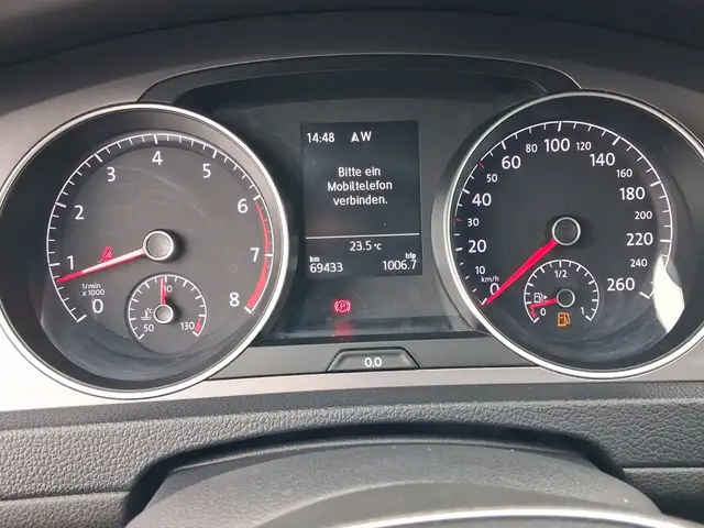 Volkswagen Golf view 10