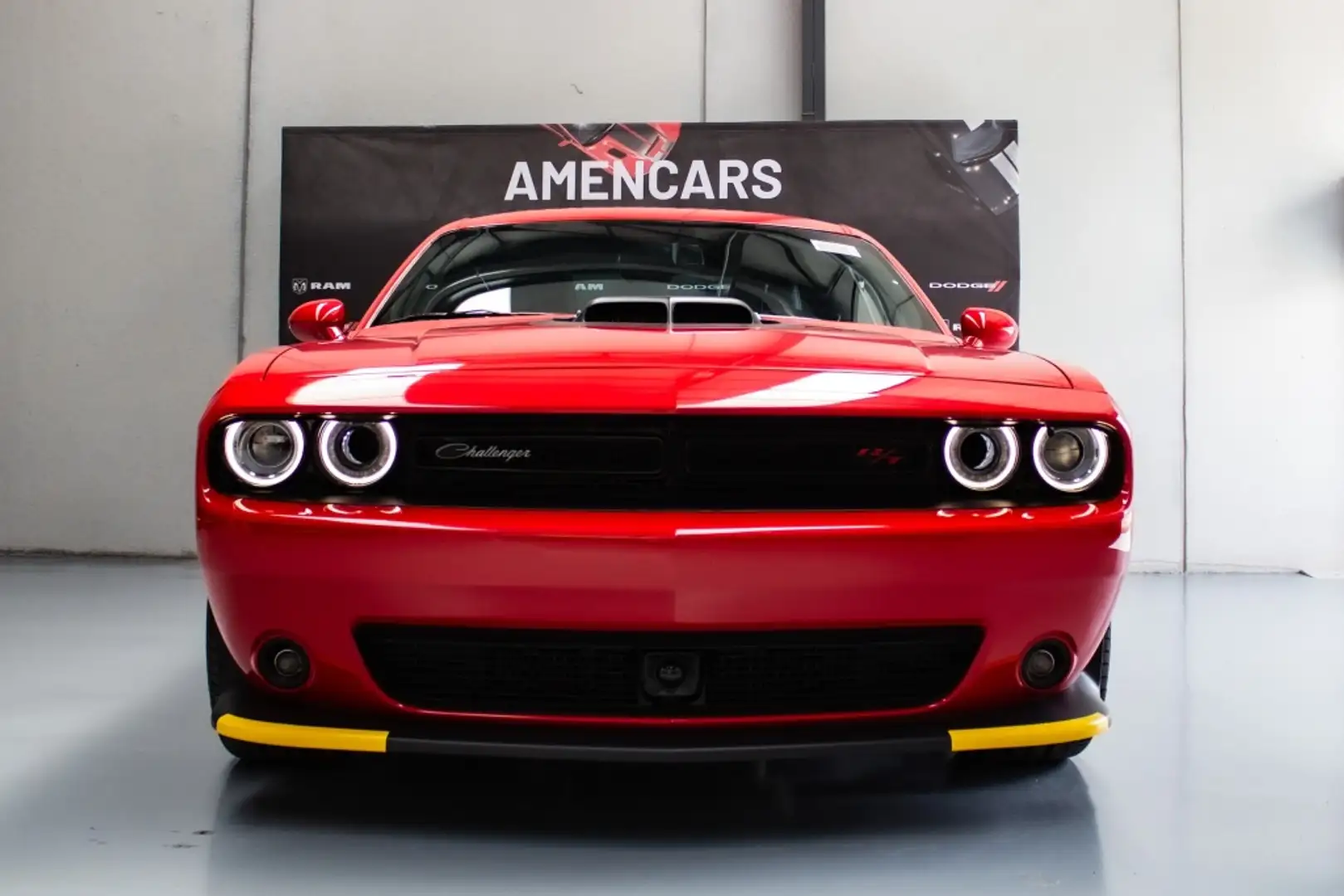 Dodge Challenger R/T Shaker 5.7 HEMI V8 Rouge - 1