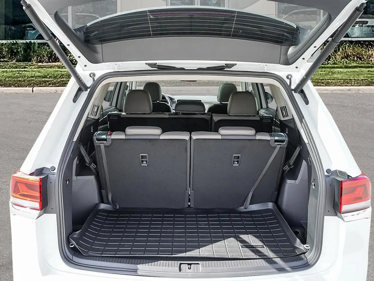 Volkswagen Atlas снимка Volkswagen Atlas