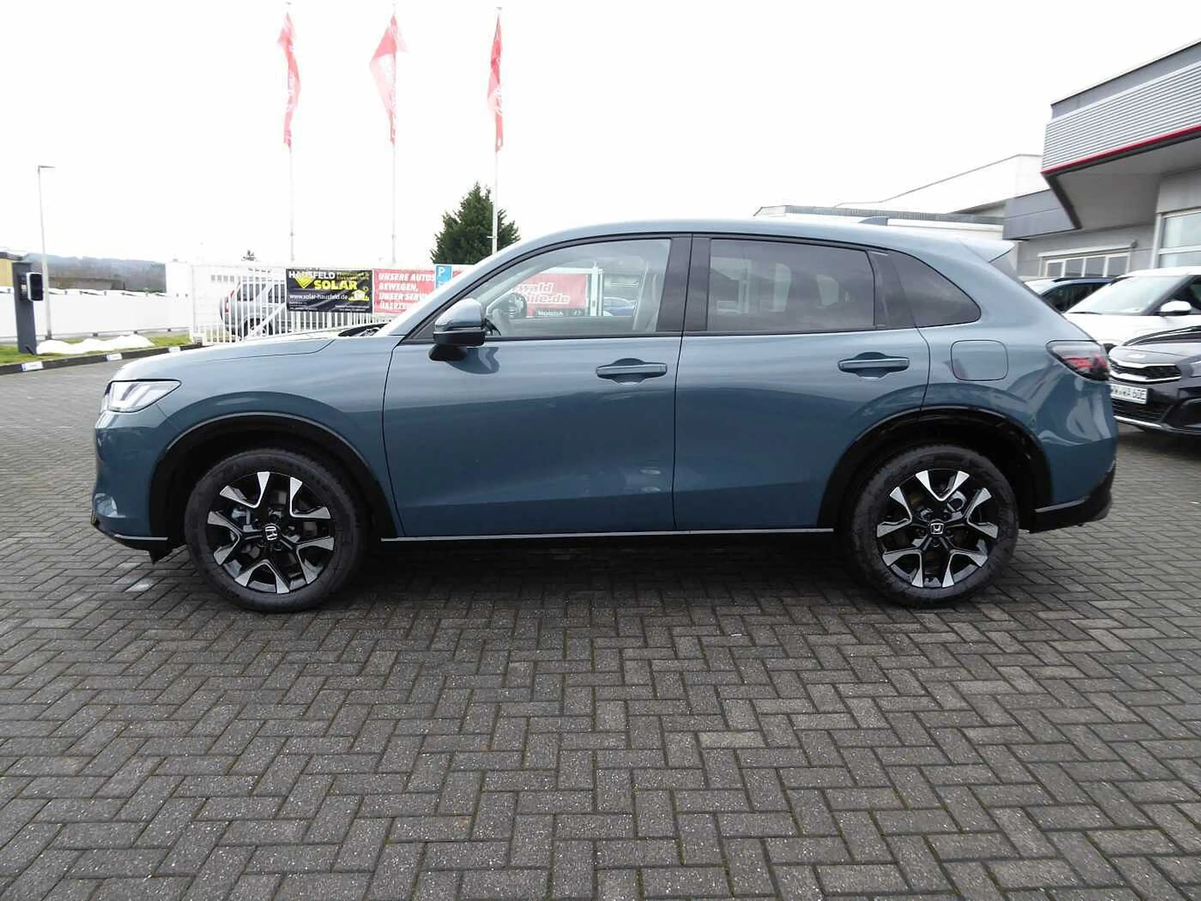 Honda ZR-V Hybrid e:HEV 2.0 i-MMD Advance / Schiebedach — photo 6