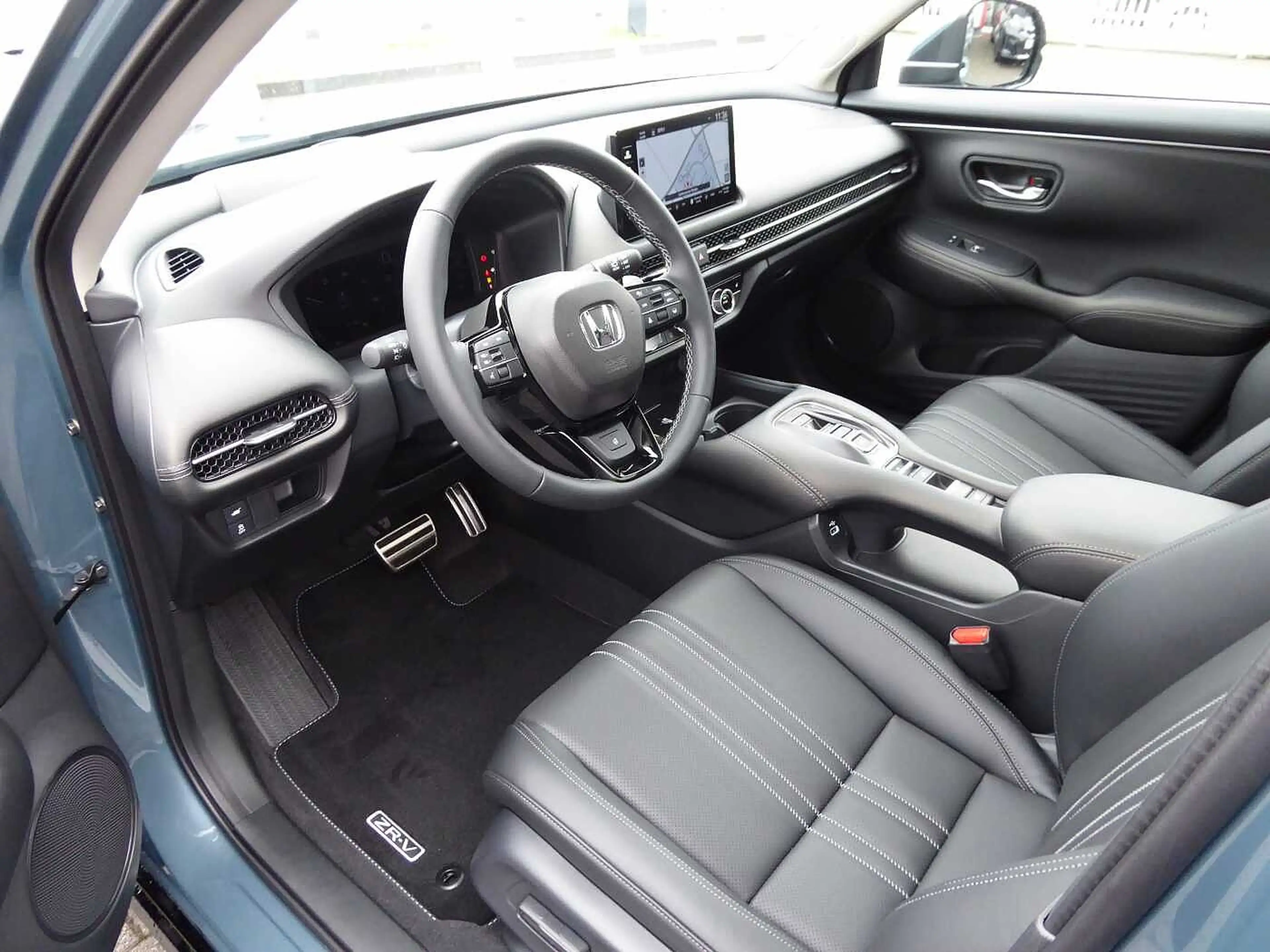 Honda ZR-V Hybrid e:HEV 2.0 i-MMD Advance / Schiebedach — photo 8