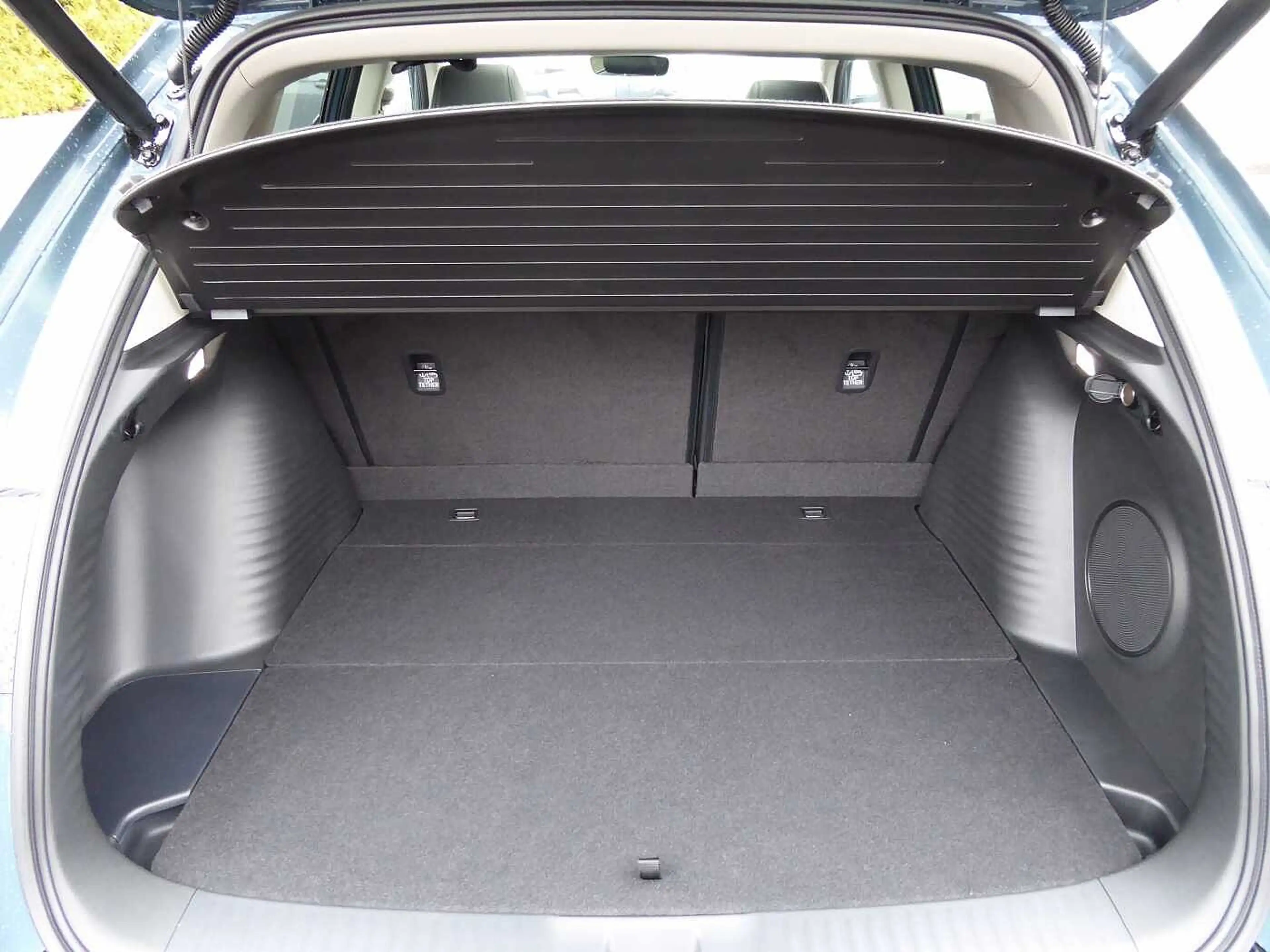 Honda ZR-V Hybrid e:HEV 2.0 i-MMD Advance / Schiebedach — photo 11