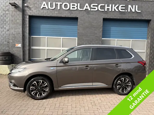 Mitsubishi Outlander 2.0 PHEV Prestige, climate/cruise/navi,leder, trke