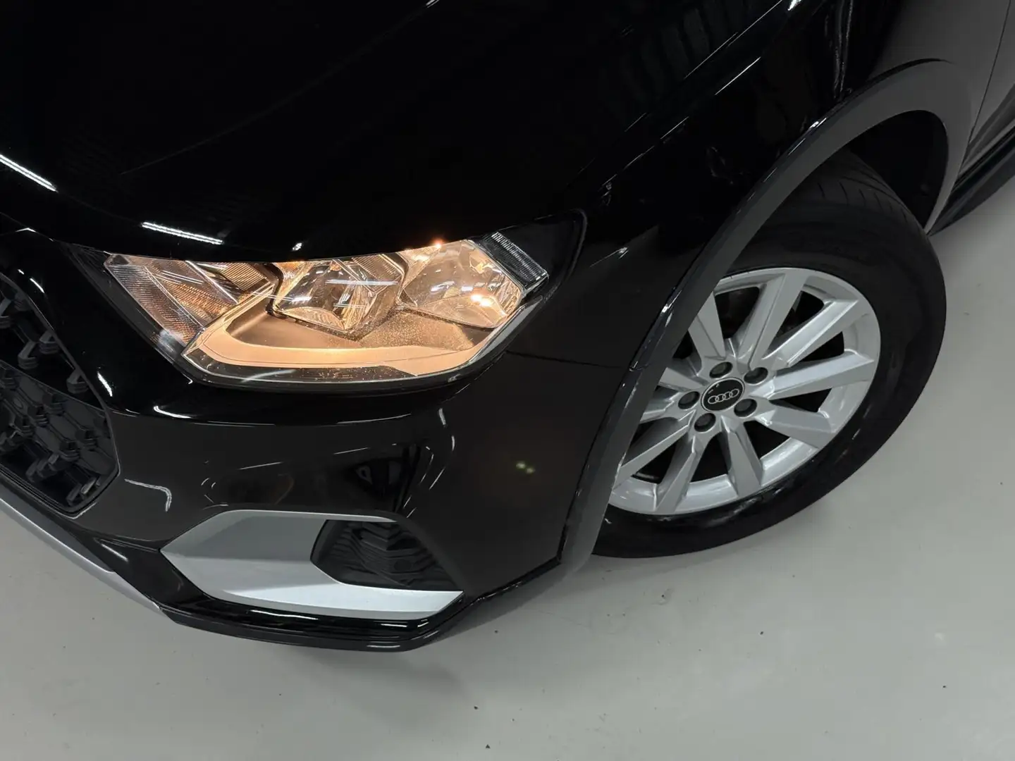 Audi A1 citycarver 30 TFSI Advanced Edition | NL | PDC | C Noir - 2