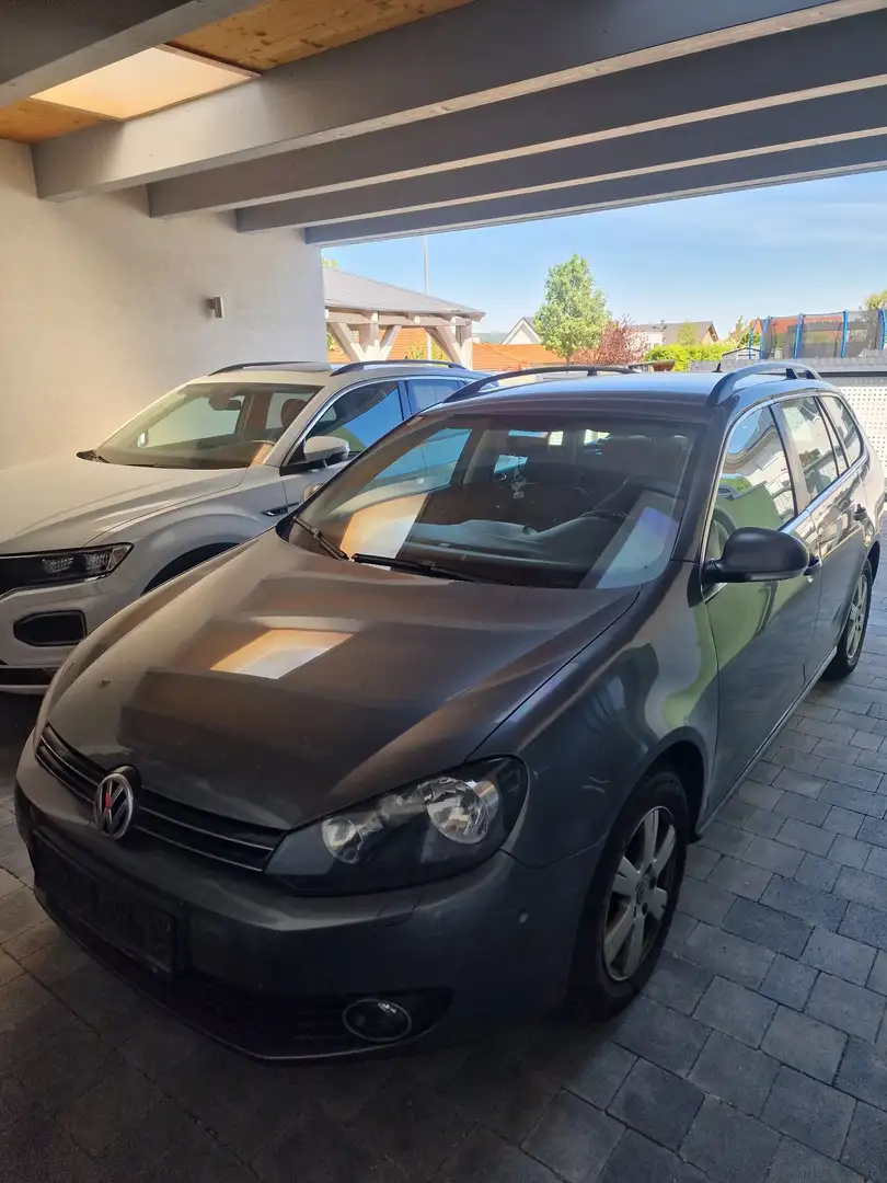 Volkswagen Golf Variant Comfortline 1,6 TDI DPF Grau - 1