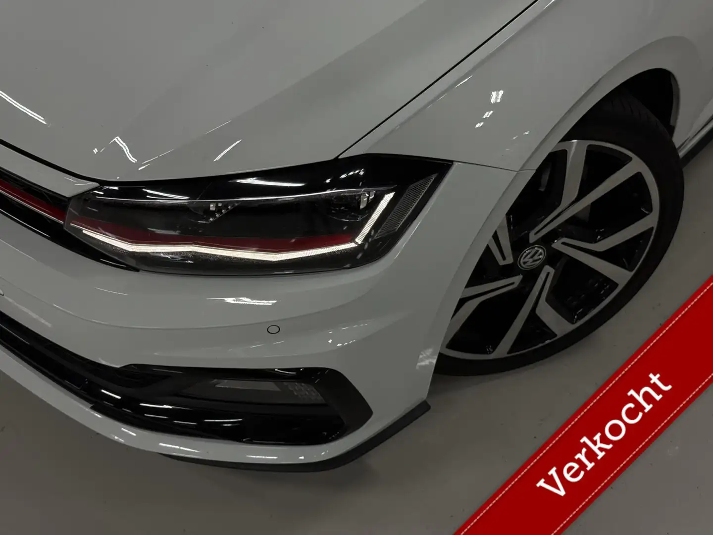 Volkswagen Polo GTI 2.0 TSI | Pano | Milltek | CarPlay | ACC Wit - 2