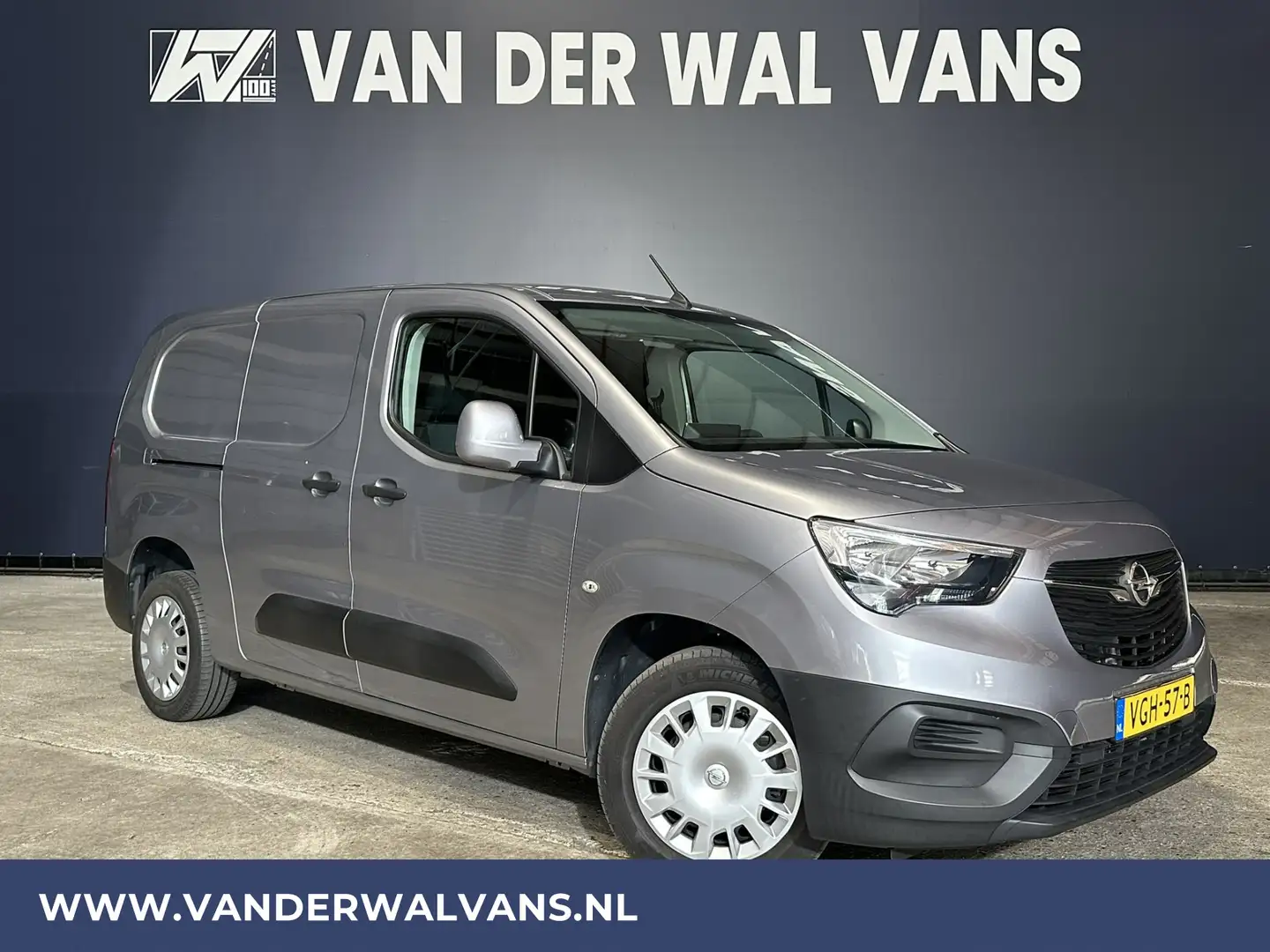 Opel Combo 1.5D 102pk L2H1 Euro6 Airco | Navigatie | Apple Ca Grijs - 1