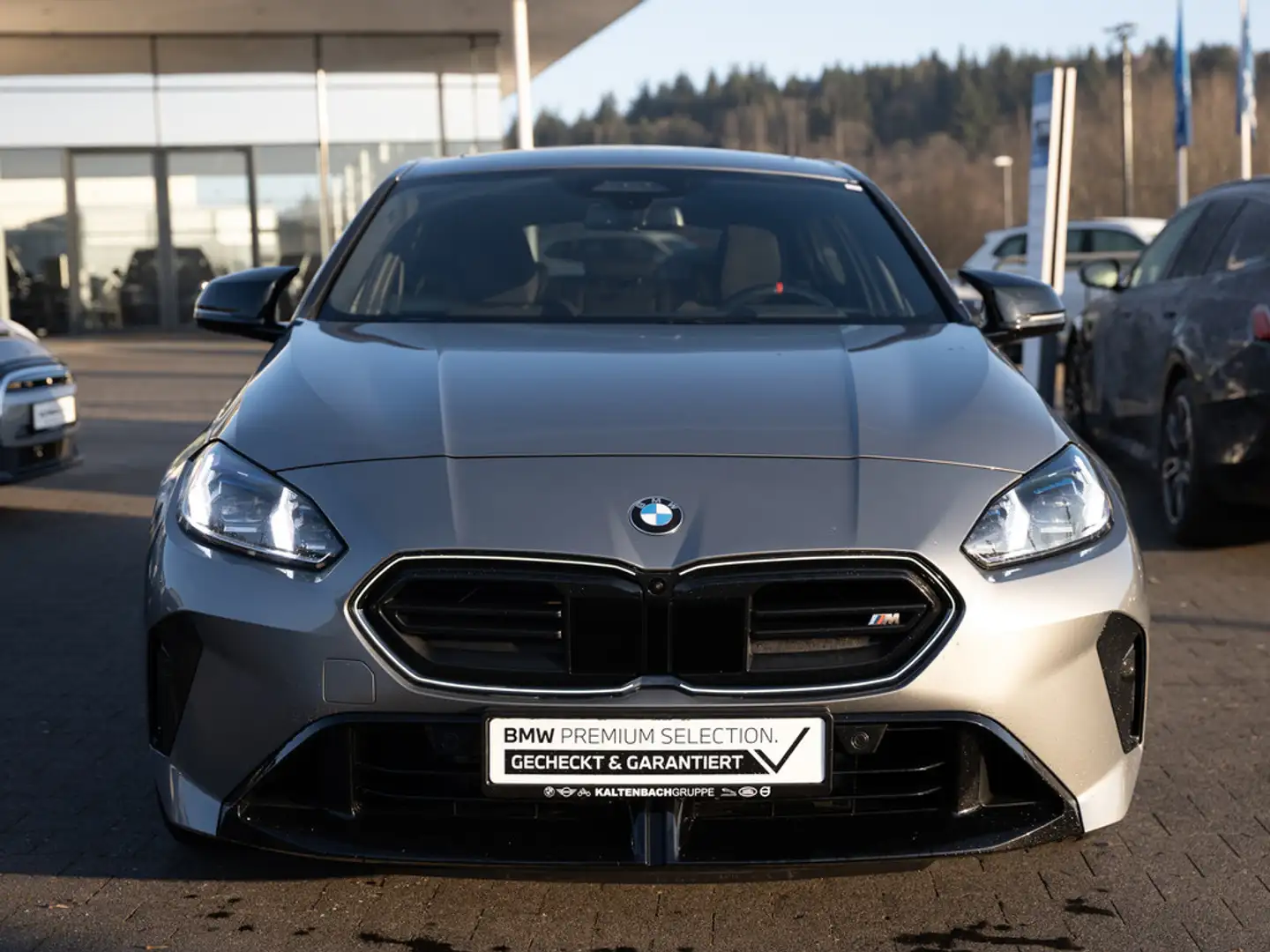 BMW 135 Mi xDrive PANO 360° HUD NAVI H/K LED KLIMA Gris - 2