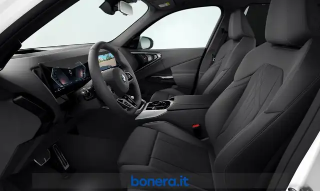 BMW X3 view 4