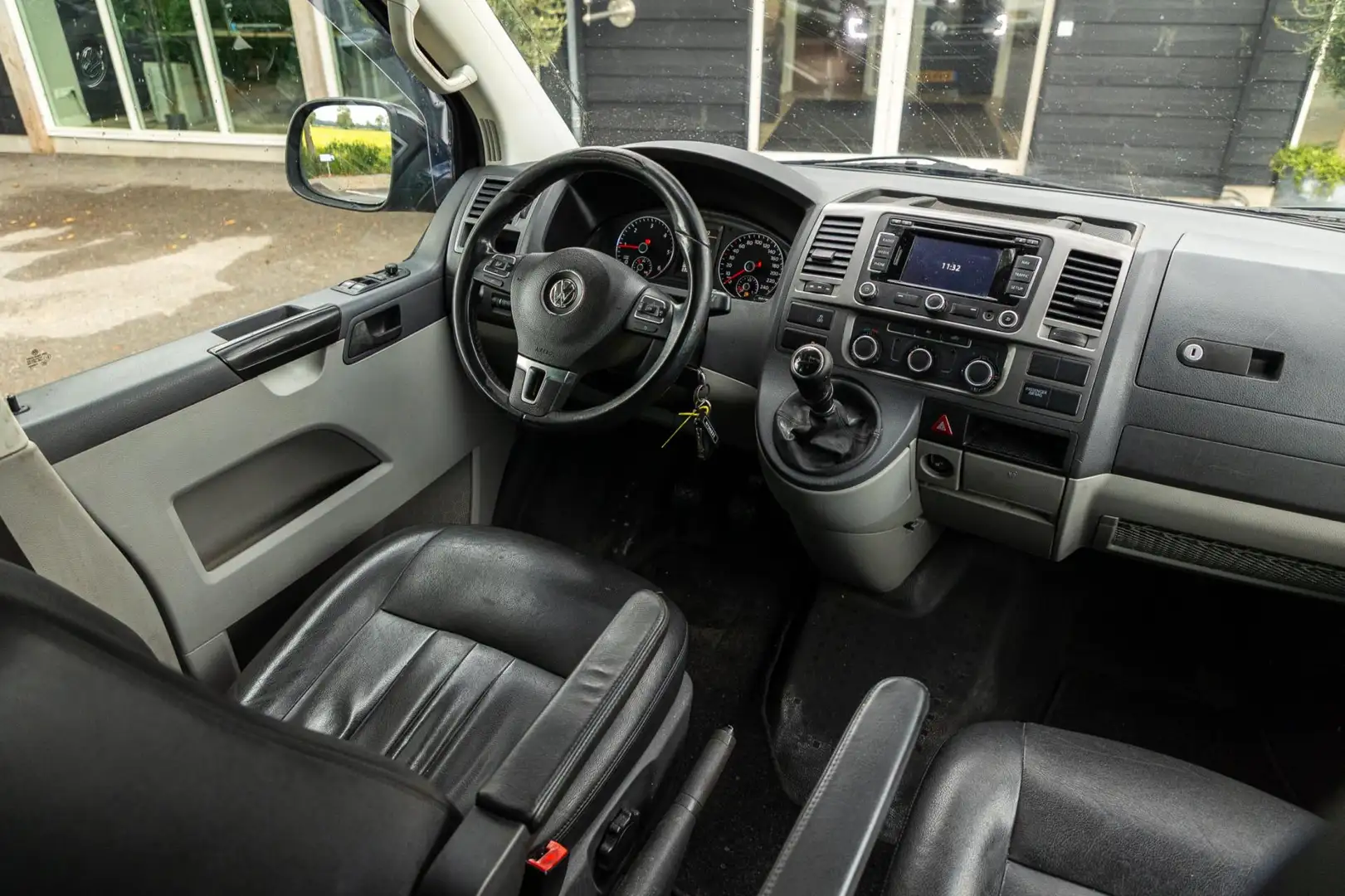 Volkswagen Transporter 2.0 TDI L2H1 Dubbele Cabine 1e Eigenaar I Marge I Negro - 2