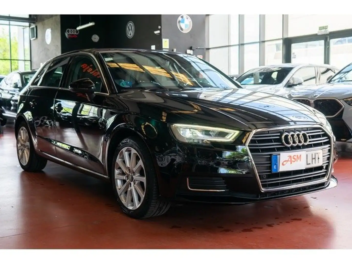 Audi A3 Sportback 30 g-tron Design S tronic 96kW Negro - 2