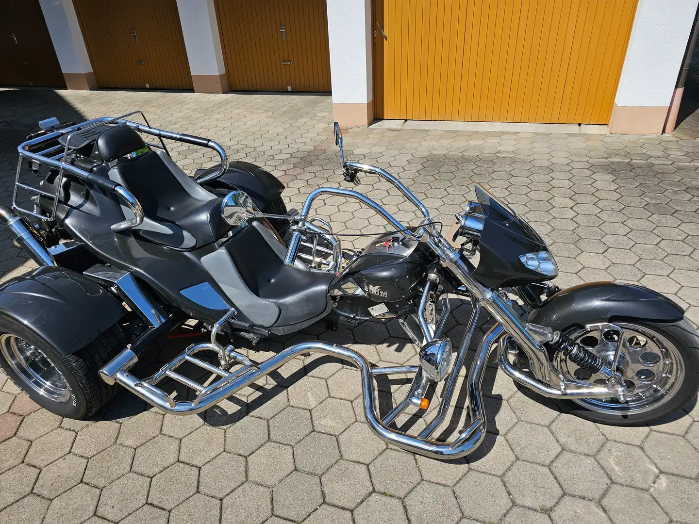 Boom Trike Low Rider crna - 1