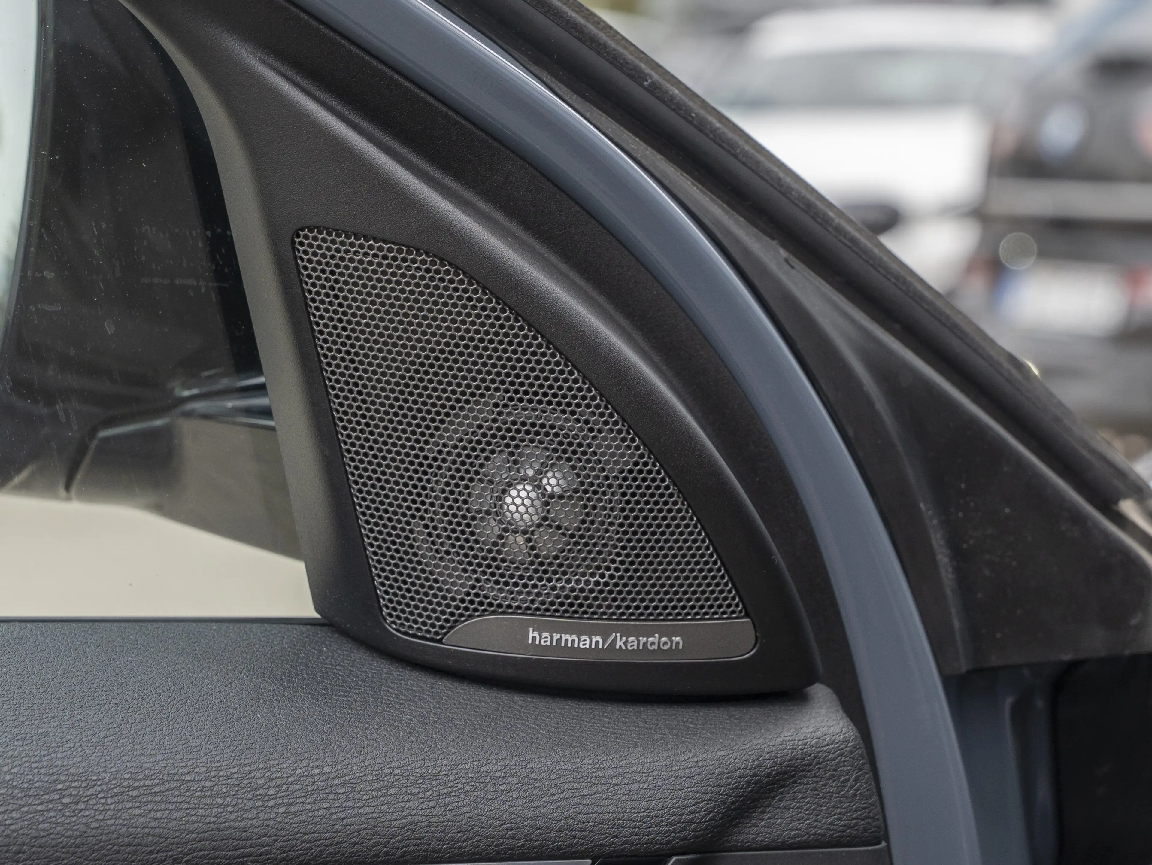 BMW X2 xDrive20d M-Sport +19Z HUD ACC H/K NAVI+ LENKRHZ — photo 13