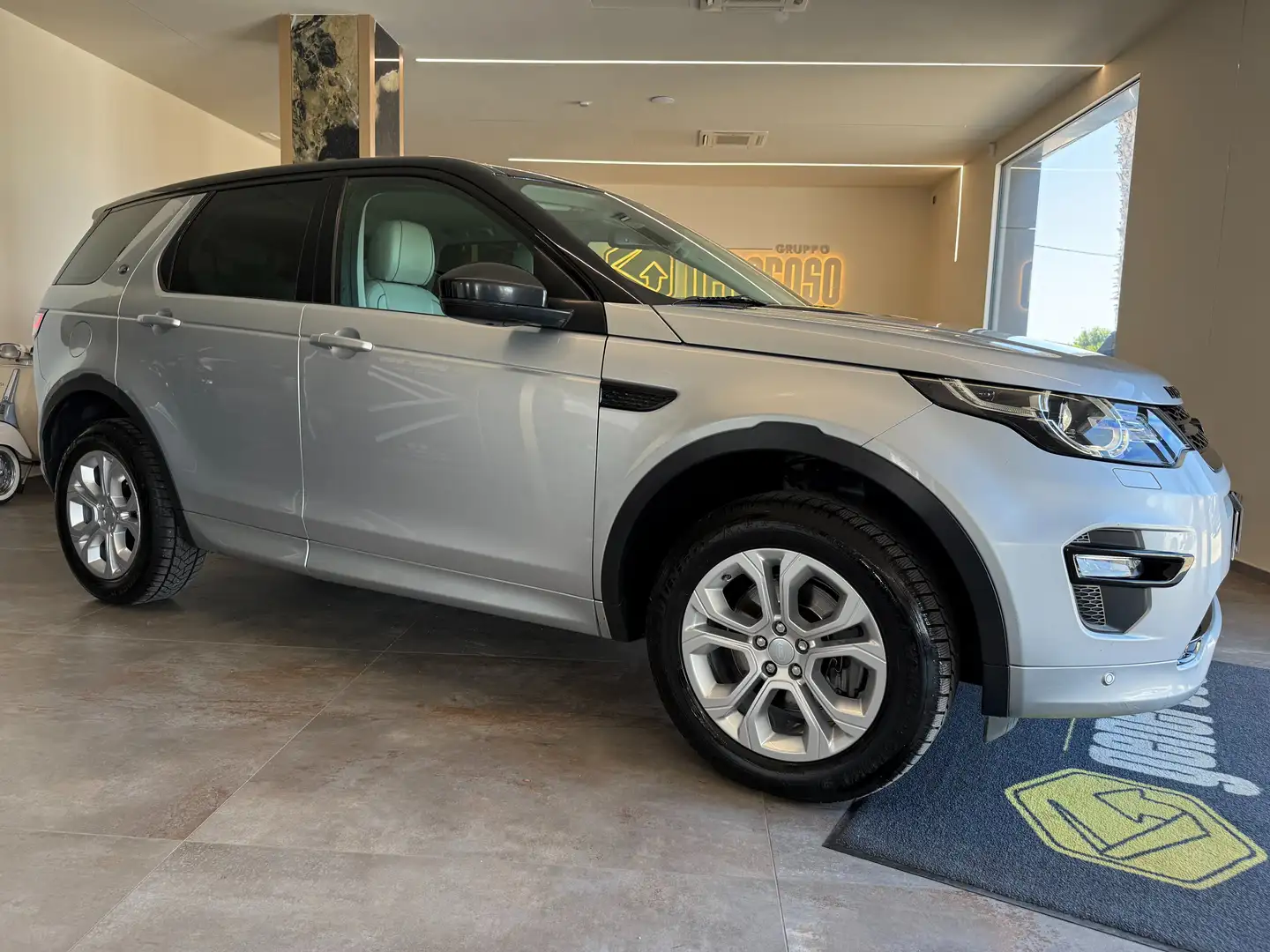 Land Rover Discovery Sport Discovery Sport 2.0 td4 HSE awd 180cv auto my19 Argento - 2