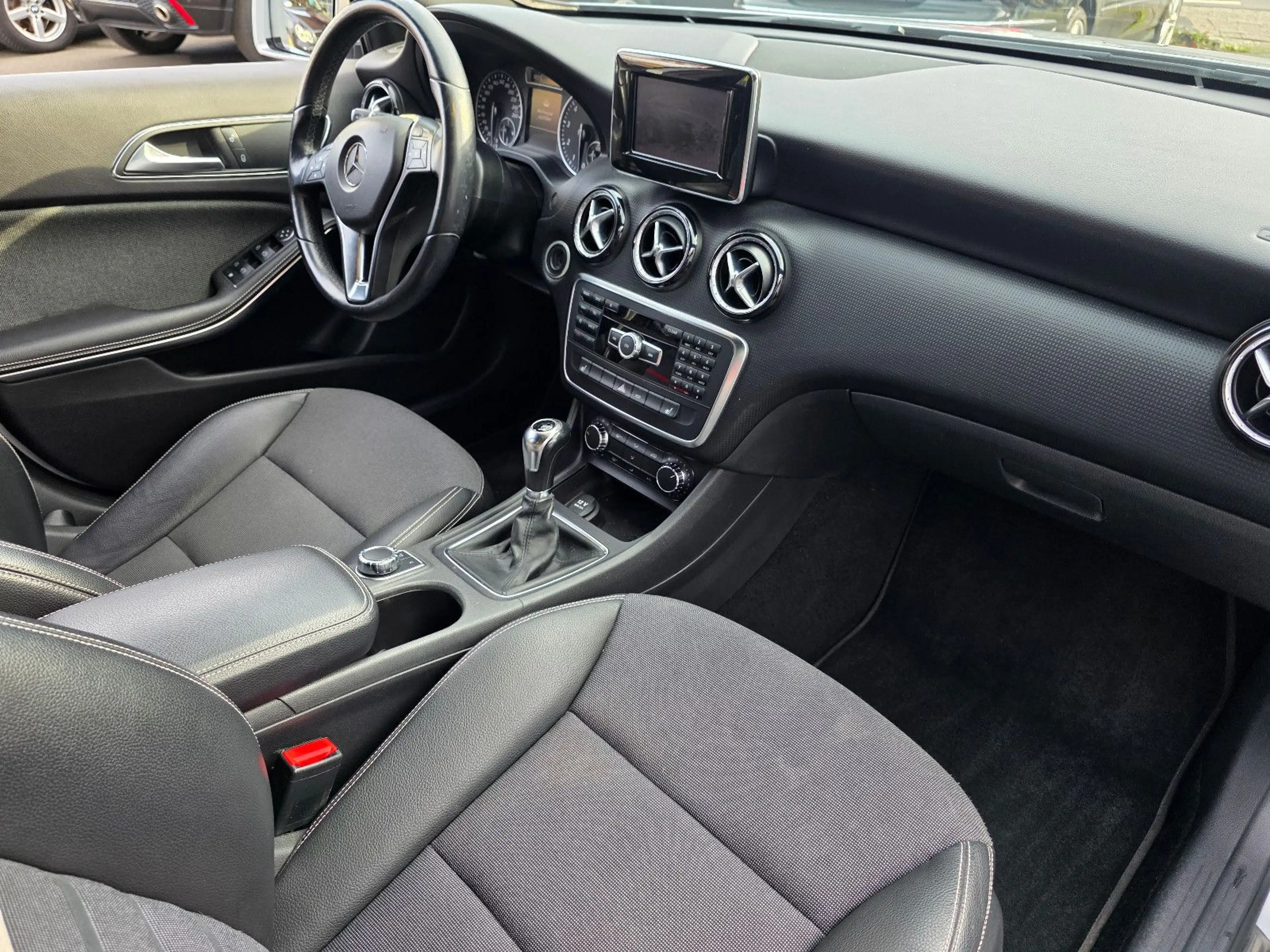 Mercedes-Benz A 180 Style BlueEfficiency  Navi+EURO6+Sitzh.. — photo 12