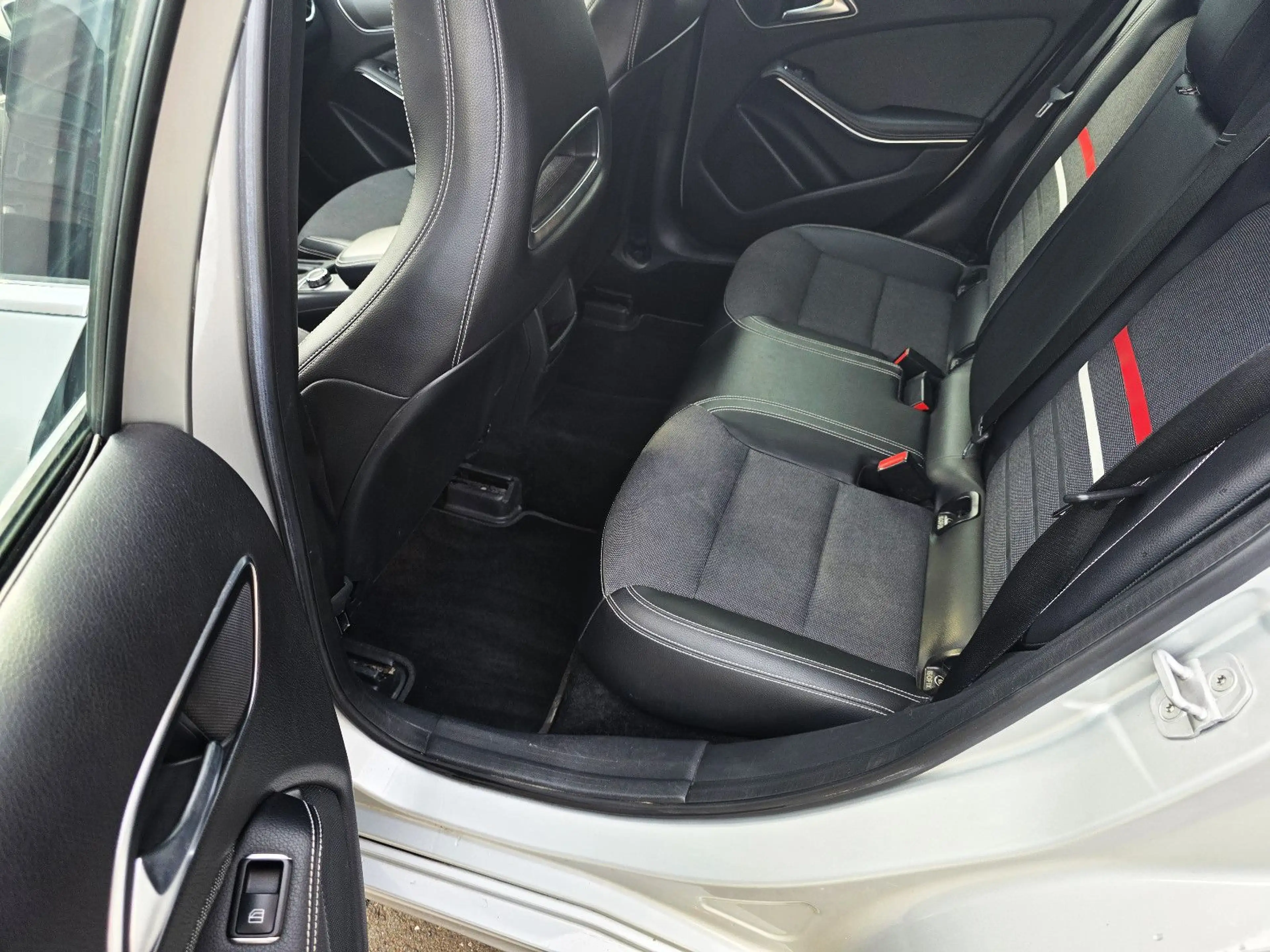 Mercedes-Benz A 180 Style BlueEfficiency  Navi+EURO6+Sitzh.. — photo 15