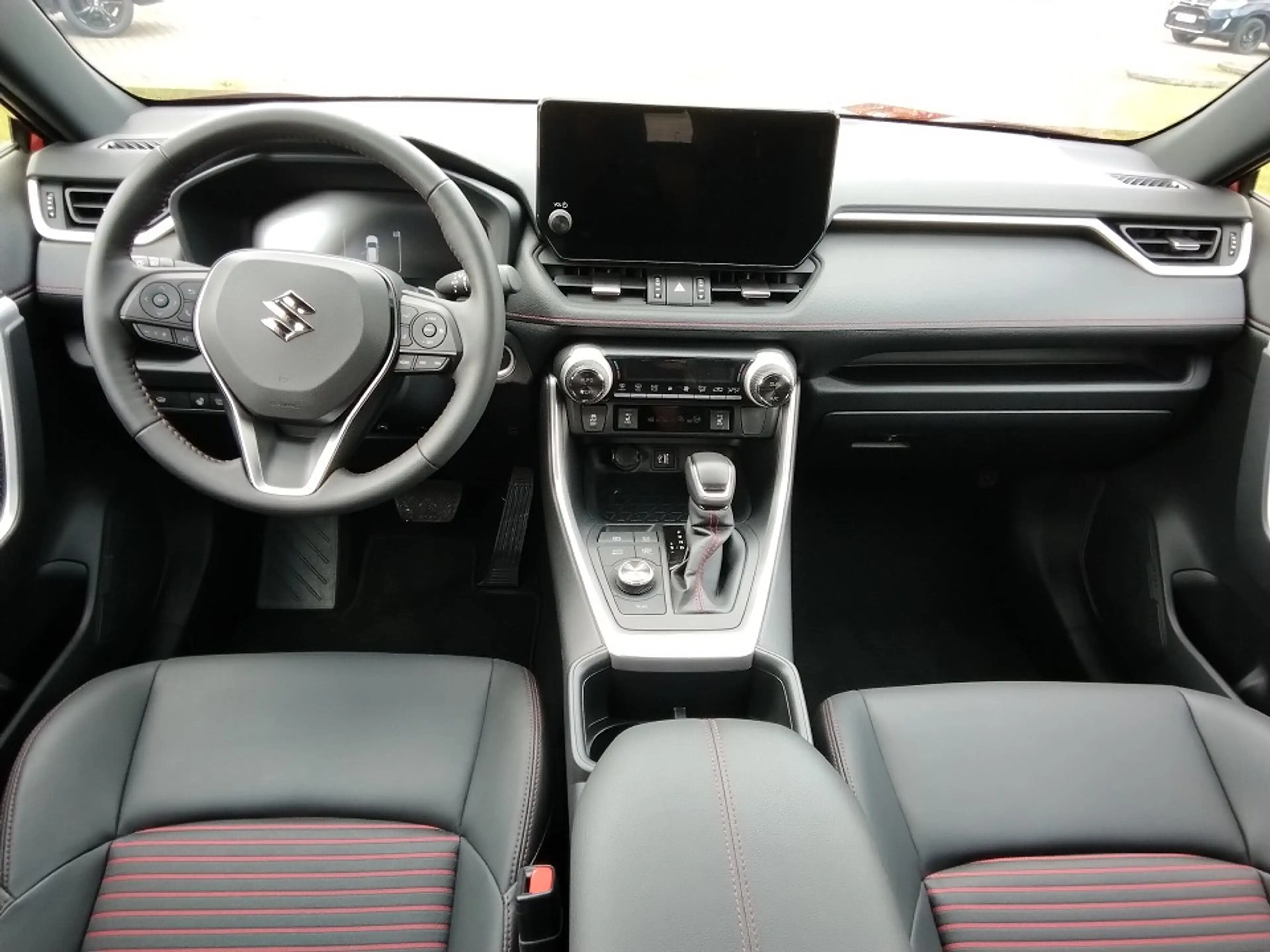 Suzuki Across Plug in Hybrid Comfort+ — photo 9