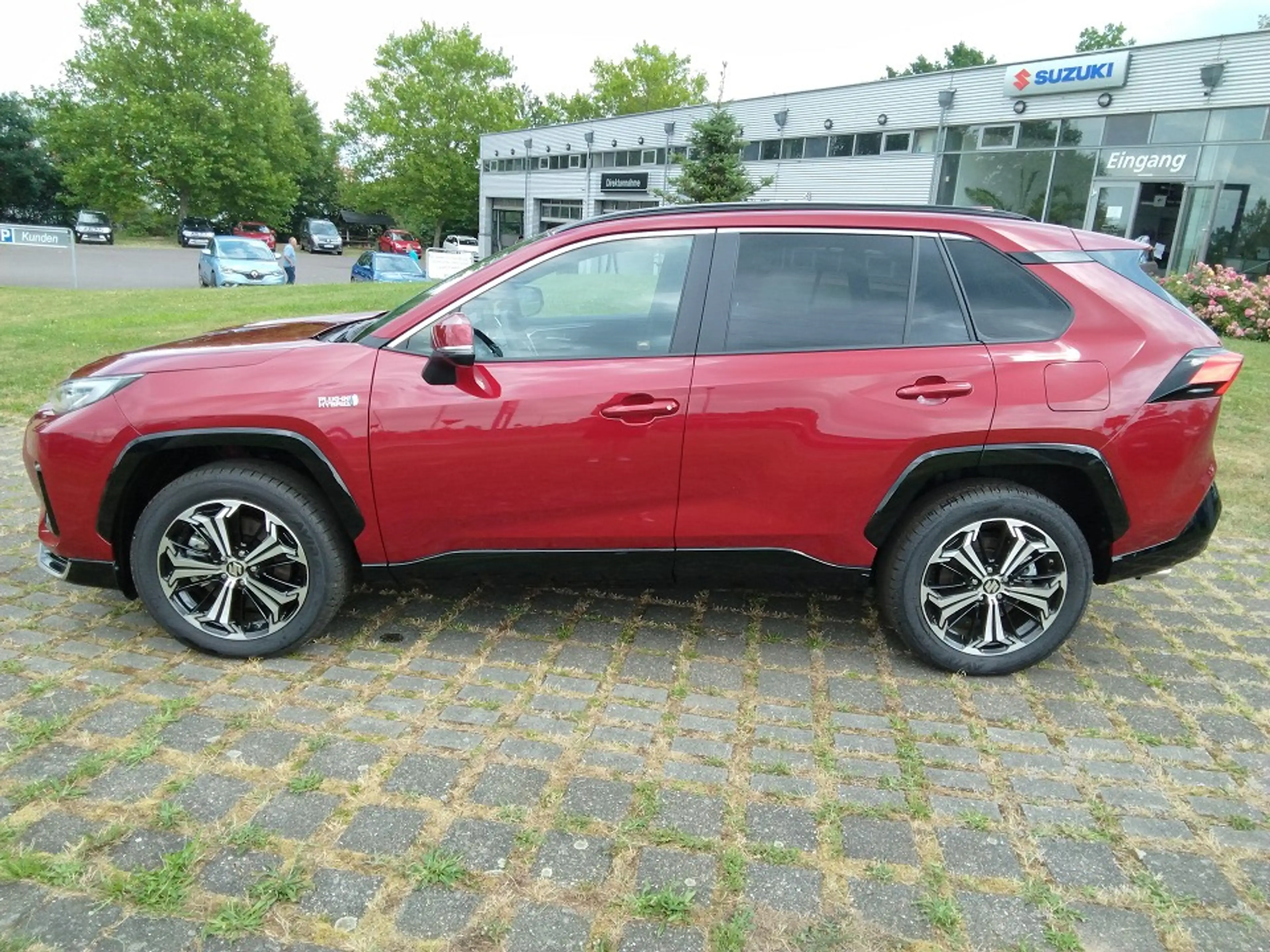 Suzuki Across Plug in Hybrid Comfort+ — photo 2