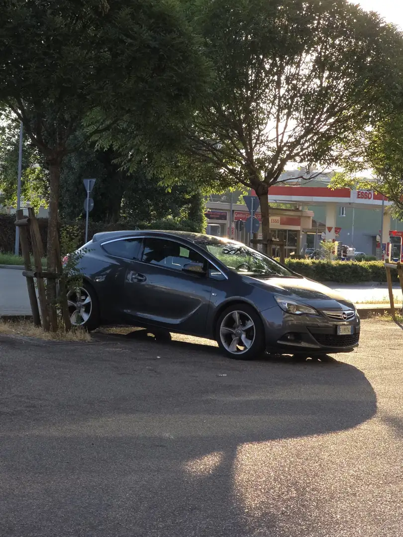 Opel Astra GTC 2.0 cdti ecotec Cosmo S s&s 165cv - 1