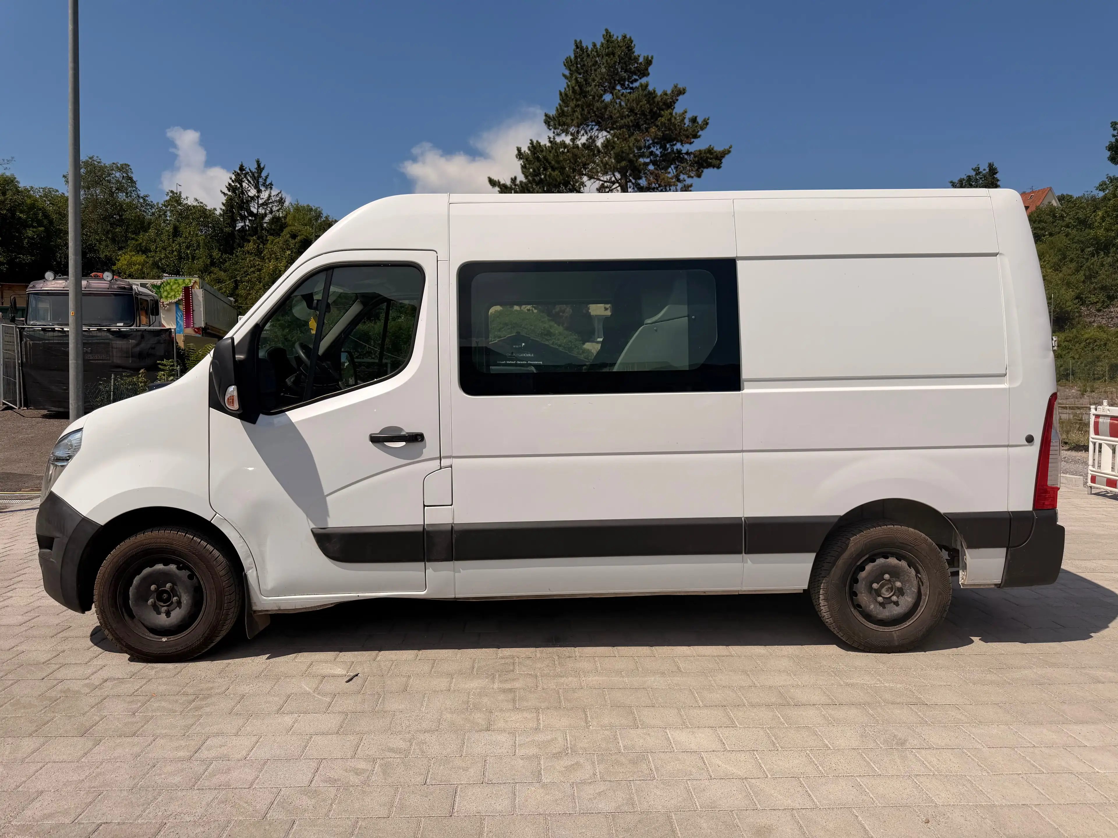 Nissan NV400 L2H2 3,5t DoKa COMFORT — photo 4