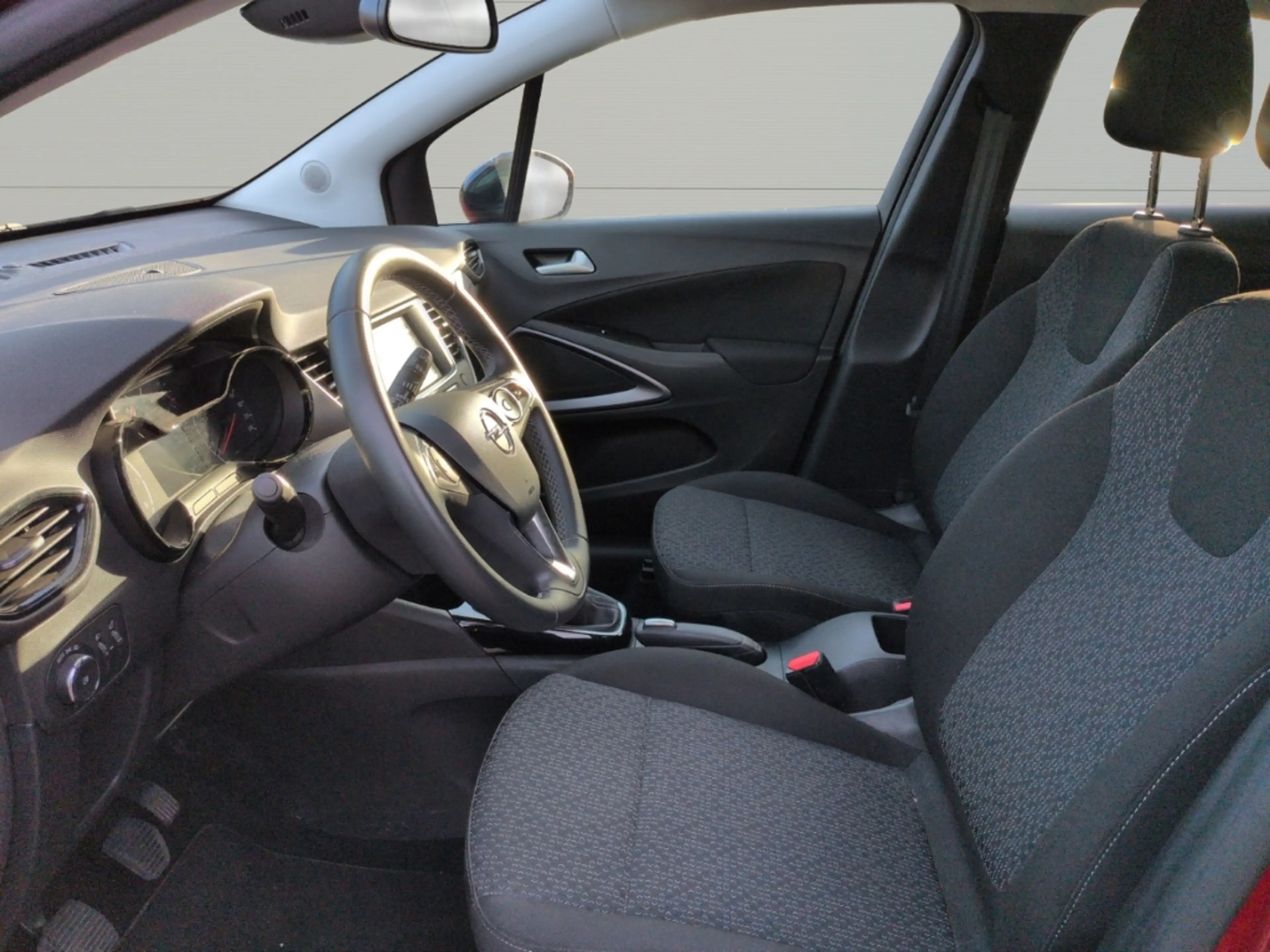 Opel Crossland Edition LED Apple CarPlay Android Auto DAB Ambient — photo 6