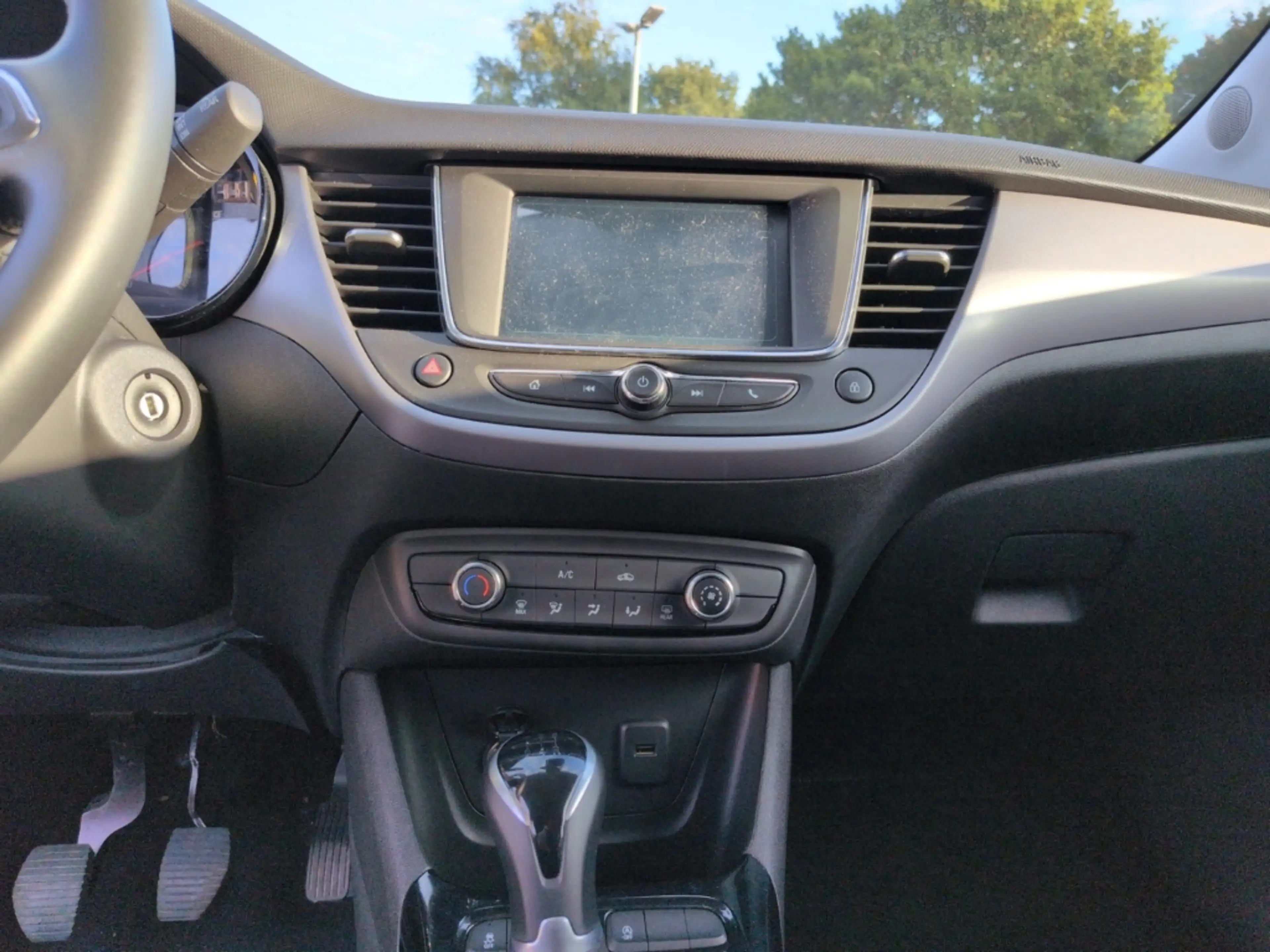 Opel Crossland Edition LED Apple CarPlay Android Auto DAB Ambient — photo 10