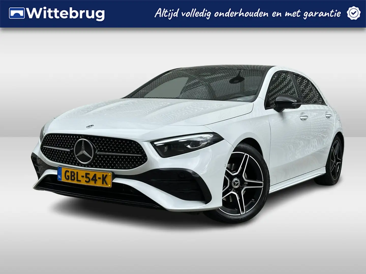 Mercedes-Benz A 200 AMG Line / Pano / Navigatie / Mem seats / 360 came Wit - 1