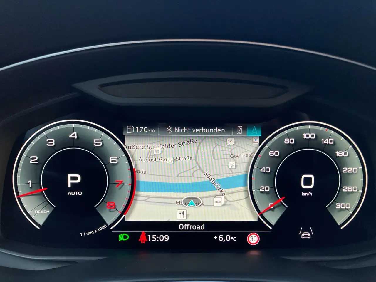 Audi Q7 S-Line 55 TFSI quattro / HD-Matrix-Laser, AHK 11