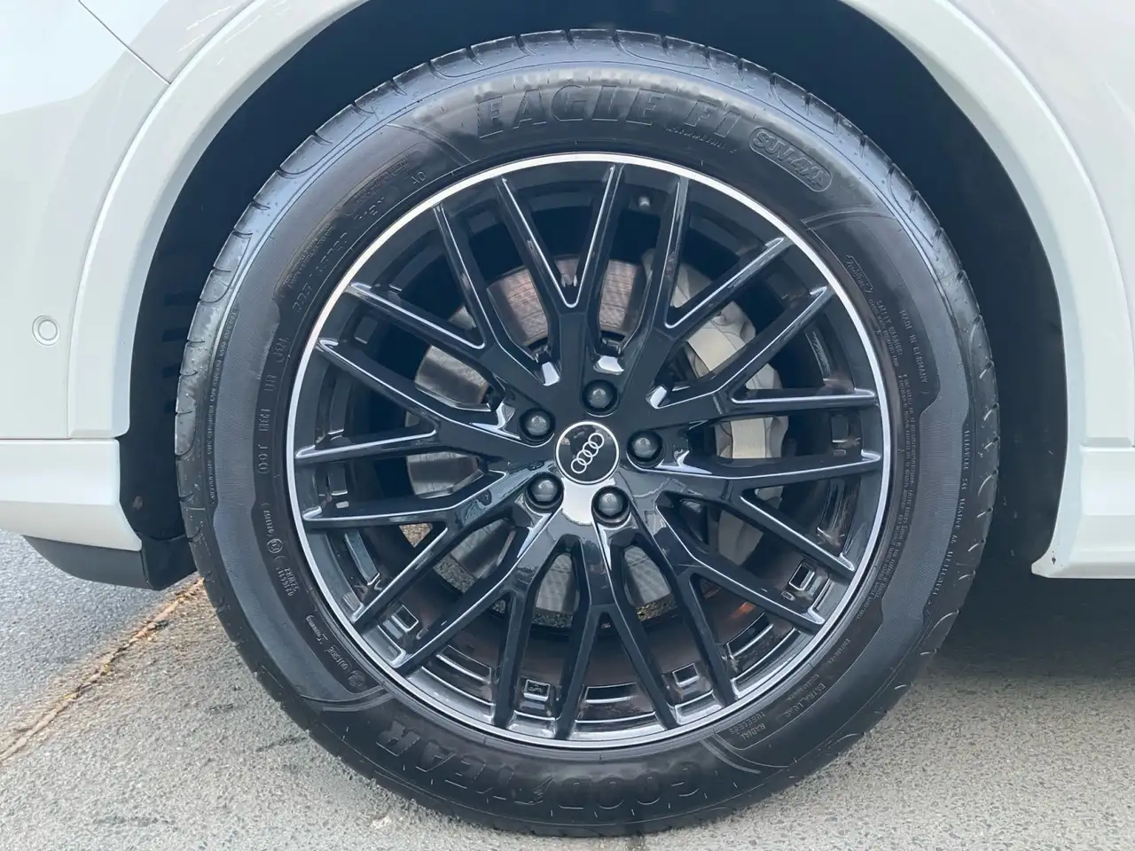 Audi Q7 S-Line 55 TFSI quattro / HD-Matrix-Laser, AHK 8